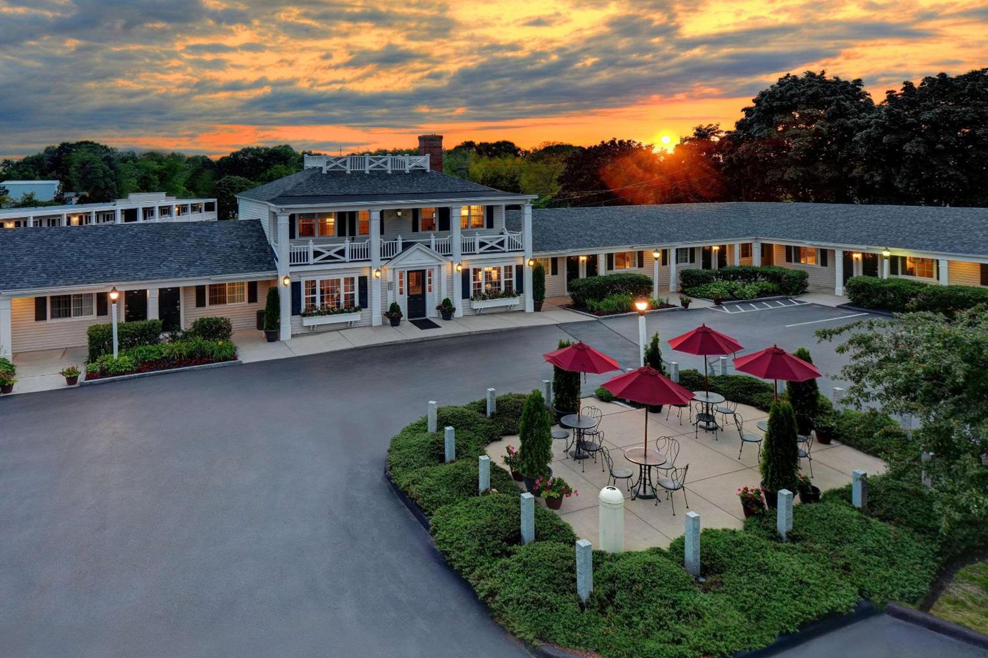 Port Inn and Suites Portsmouth, an Ascend Collection Hotel — hotel in Portsmouth