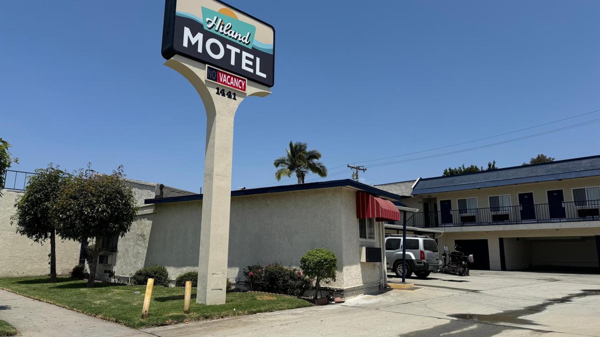 Hiland Motel photo 16