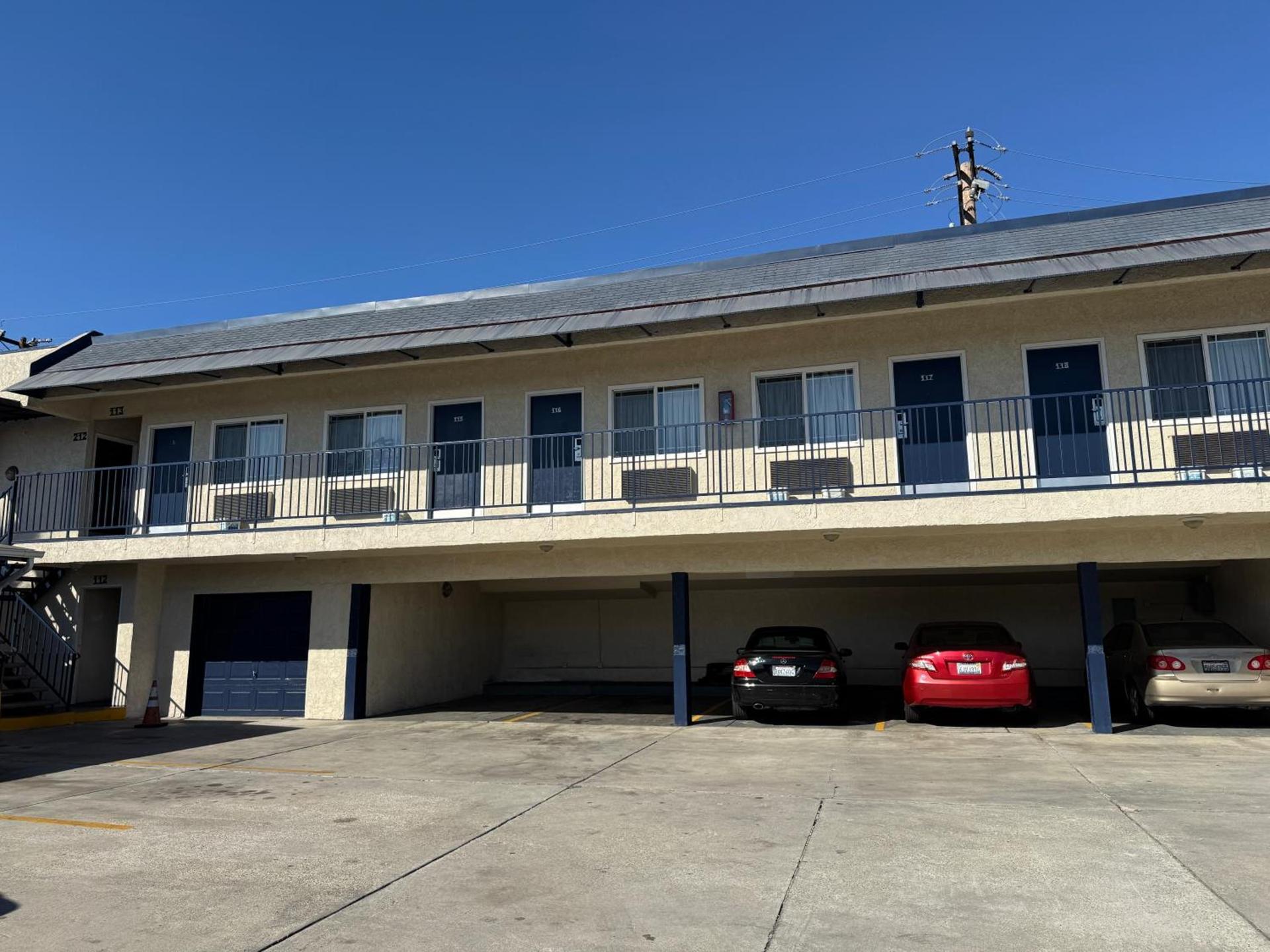 Hiland Motel photo 3