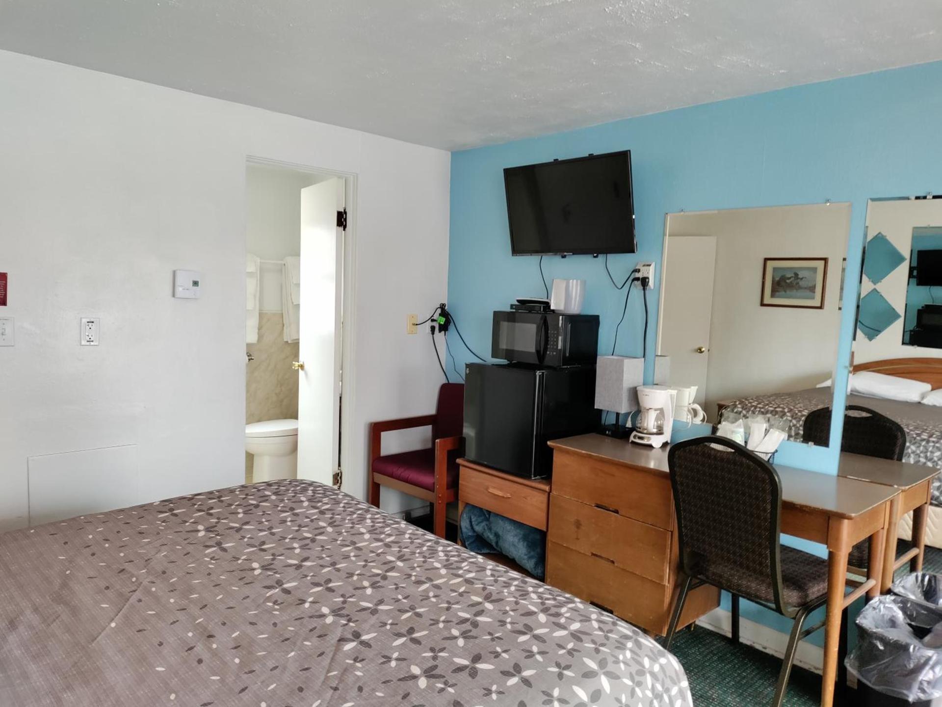Eight Bar B Motel photo 26