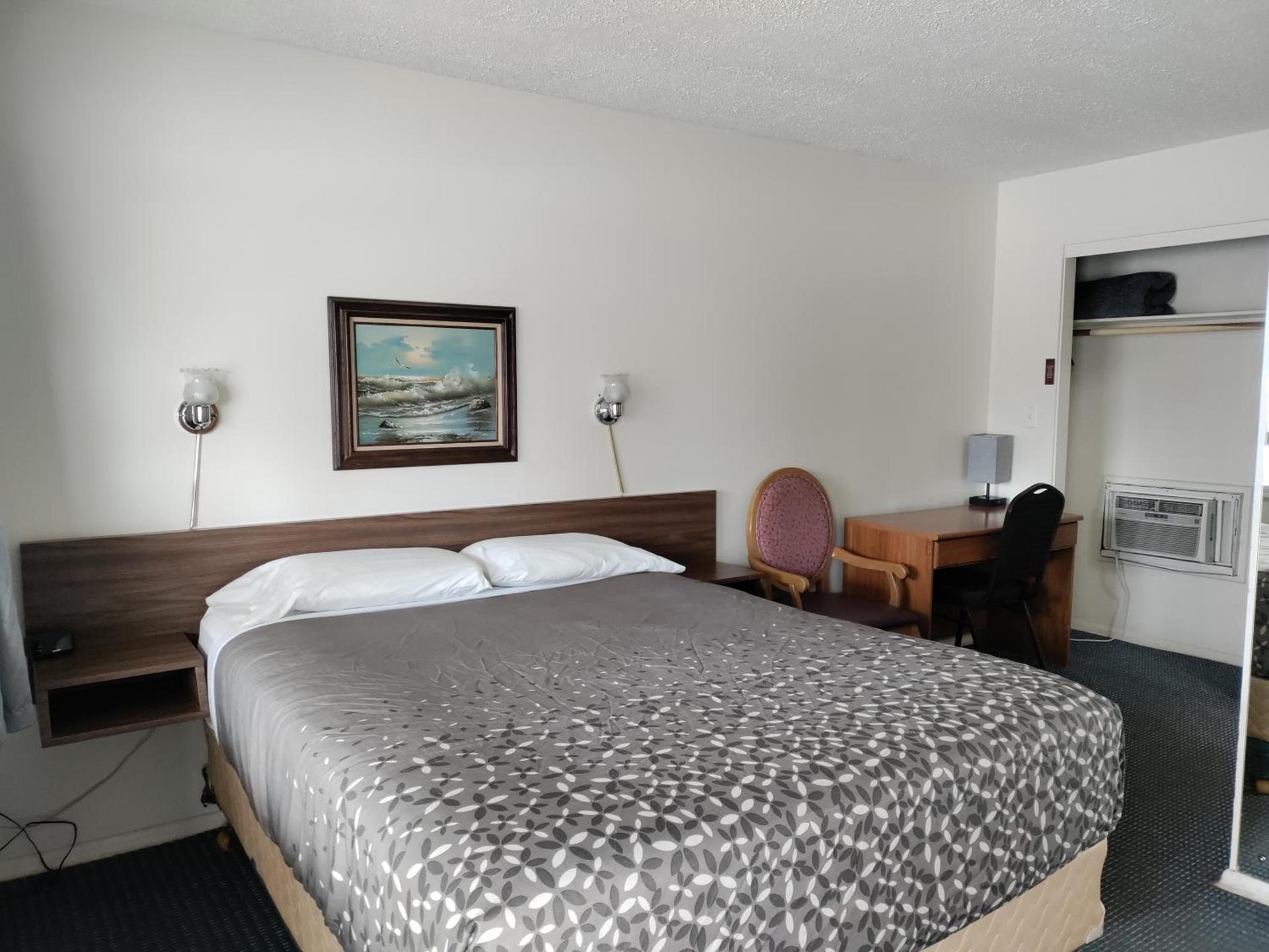 Eight Bar B Motel photo 18
