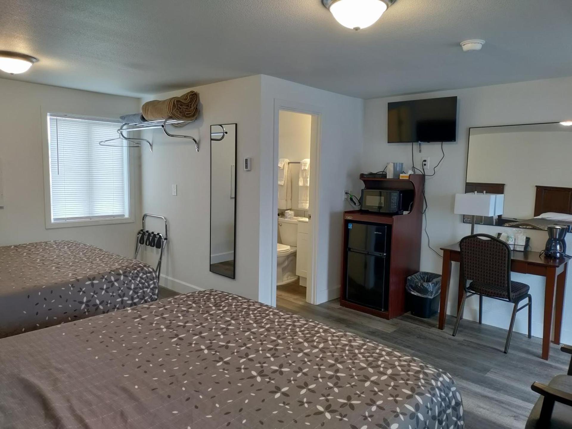 Eight Bar B Motel photo 8