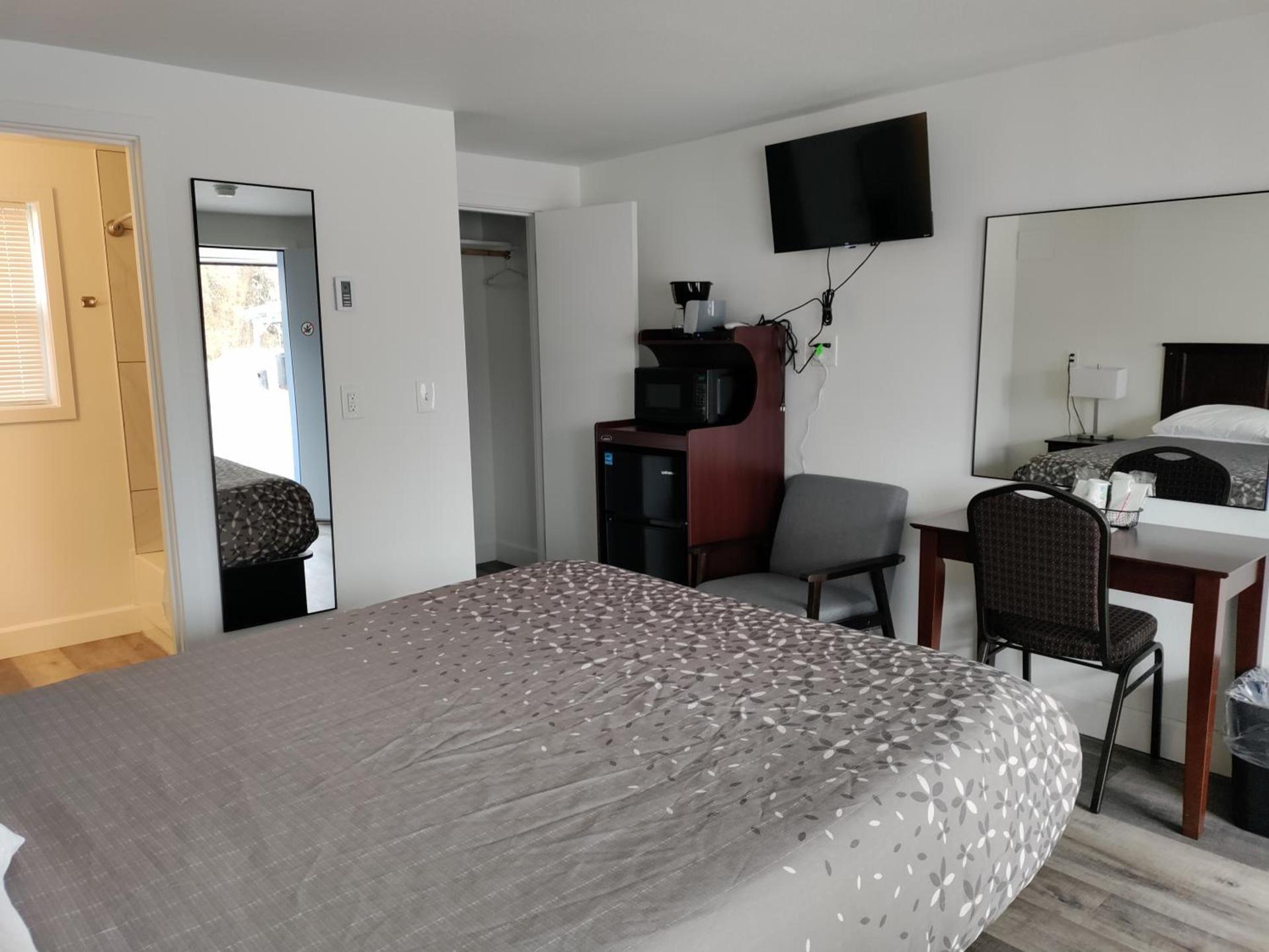 Eight Bar B Motel photo 5