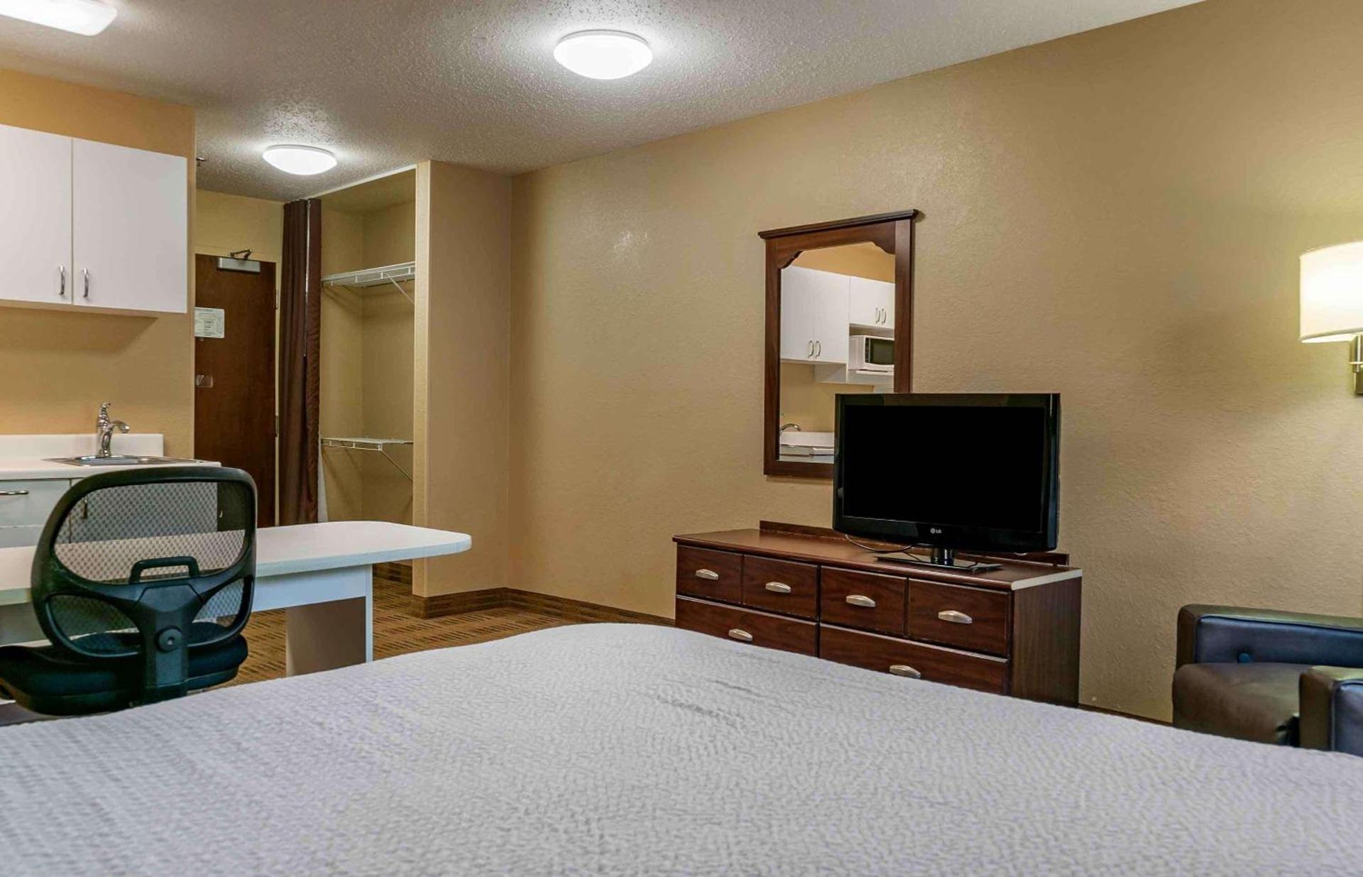 Extended Stay America Suites - Detroit - Ann Arbor - Briarwood Mall photo 10
