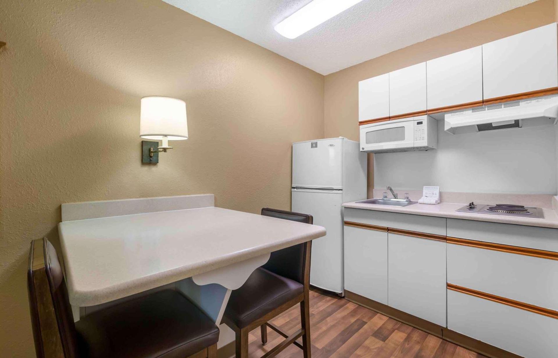 Extended Stay America Suites - Boca Raton - Commerce photo 13
