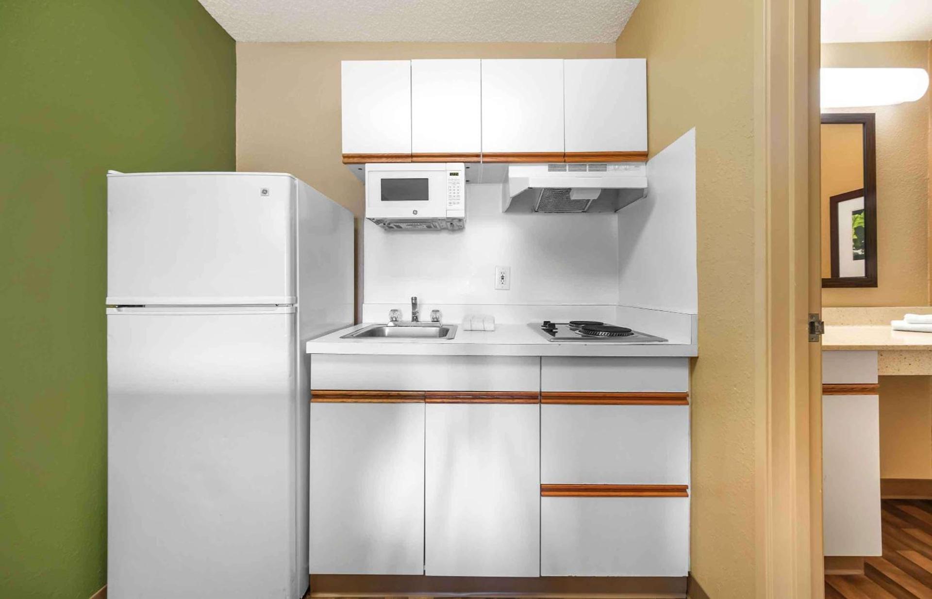 Extended Stay America Suites - Boca Raton - Commerce photo 19