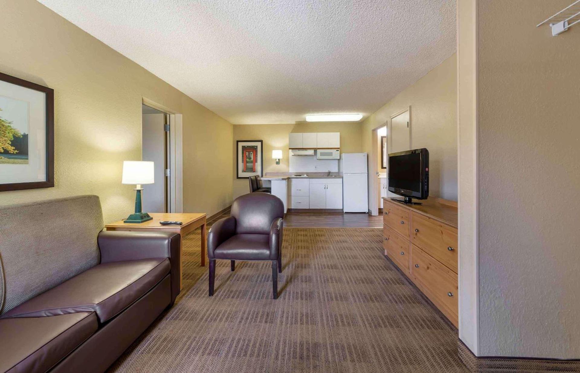 Extended Stay America Suites - Boca Raton - Commerce photo 21