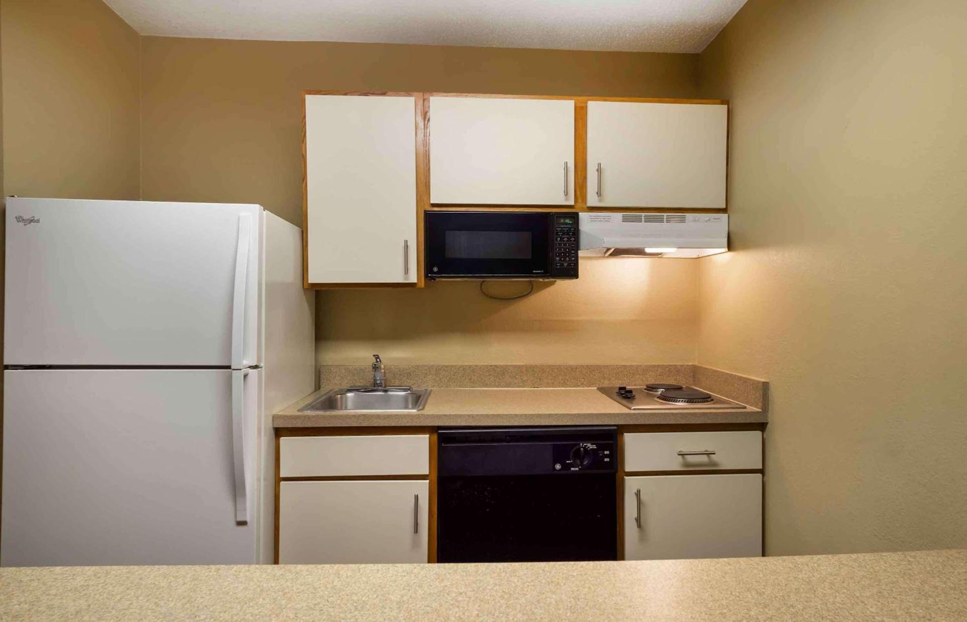 Extended Stay America Suites - Charleston - Airport photo 17