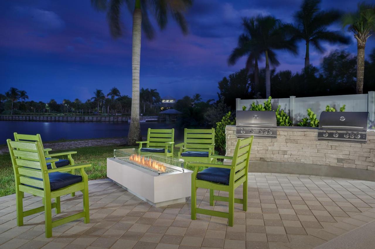 Hampton Inn & Suites Naples South photo 8