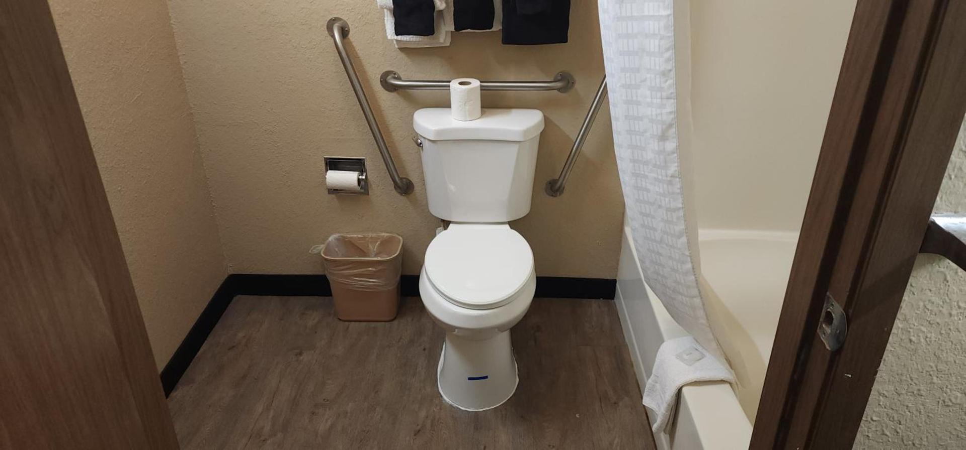 Motel 6 Concordia photo 16