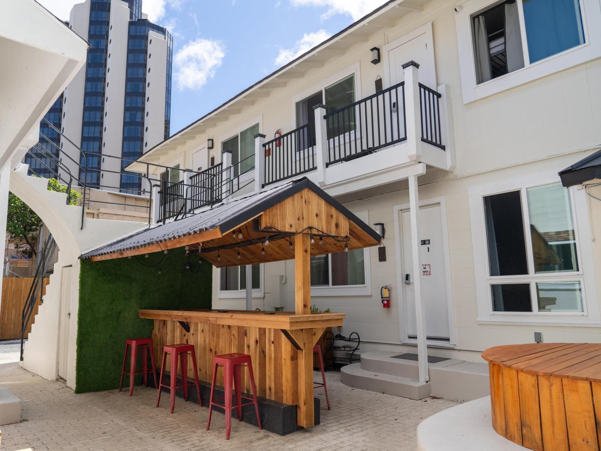 ALOH Seaside Women's Hostel photo 10