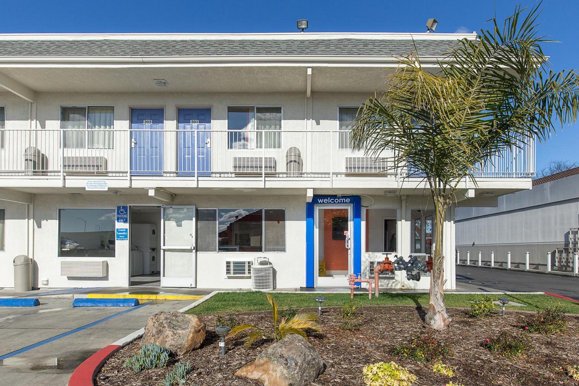 Motel 6 Hayward, CA- Silicon Valley Gateway photo 4