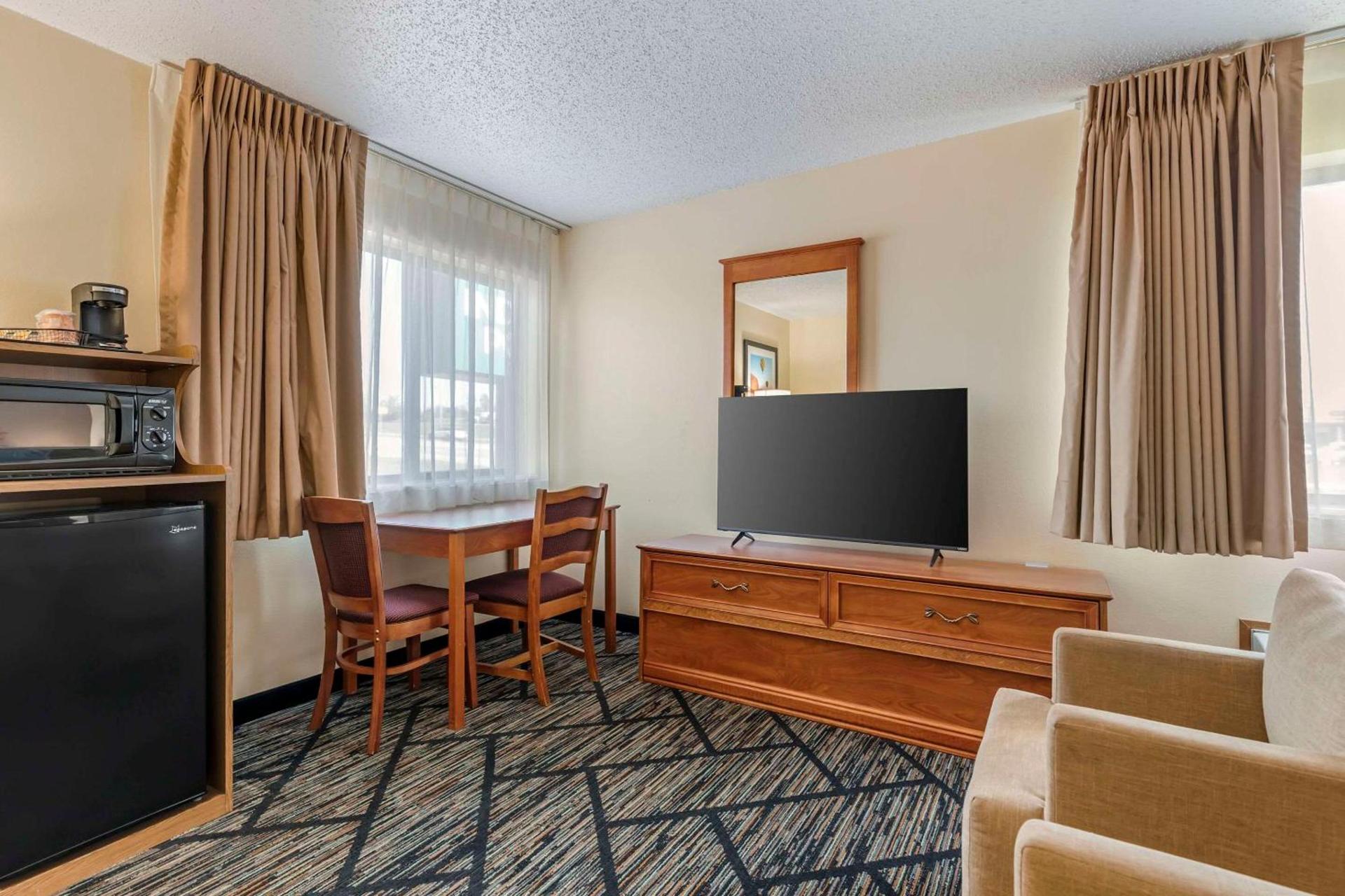 Quality Inn Indianola photo 24