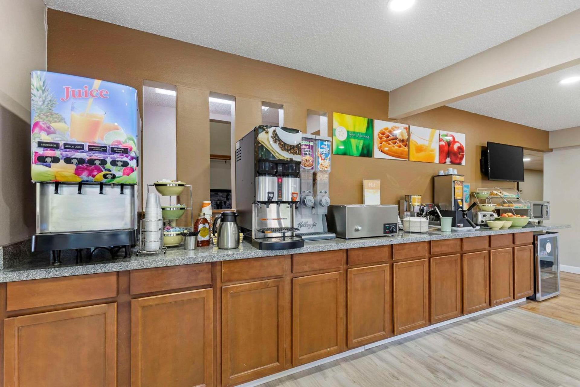 Quality Inn Indianola photo 32
