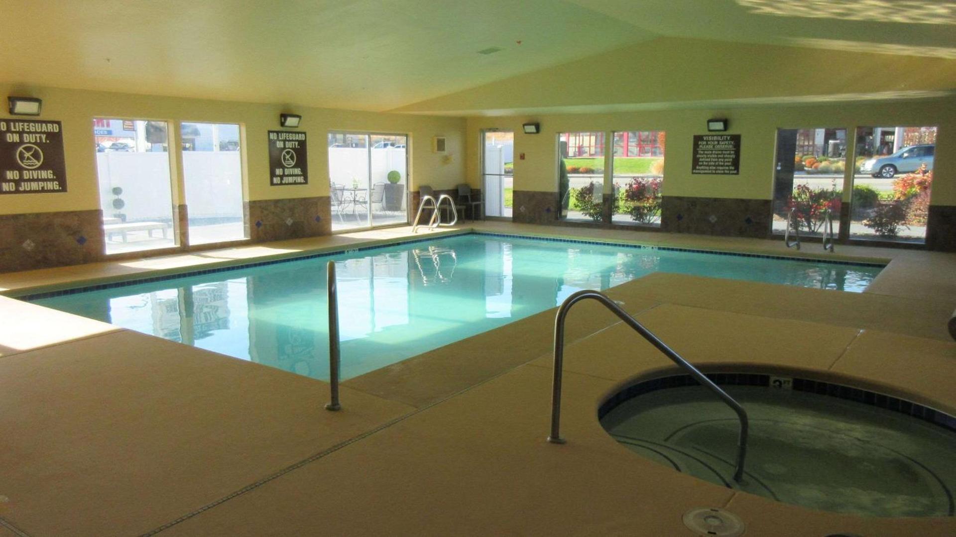 Clarion Pointe Wenatchee photo 16