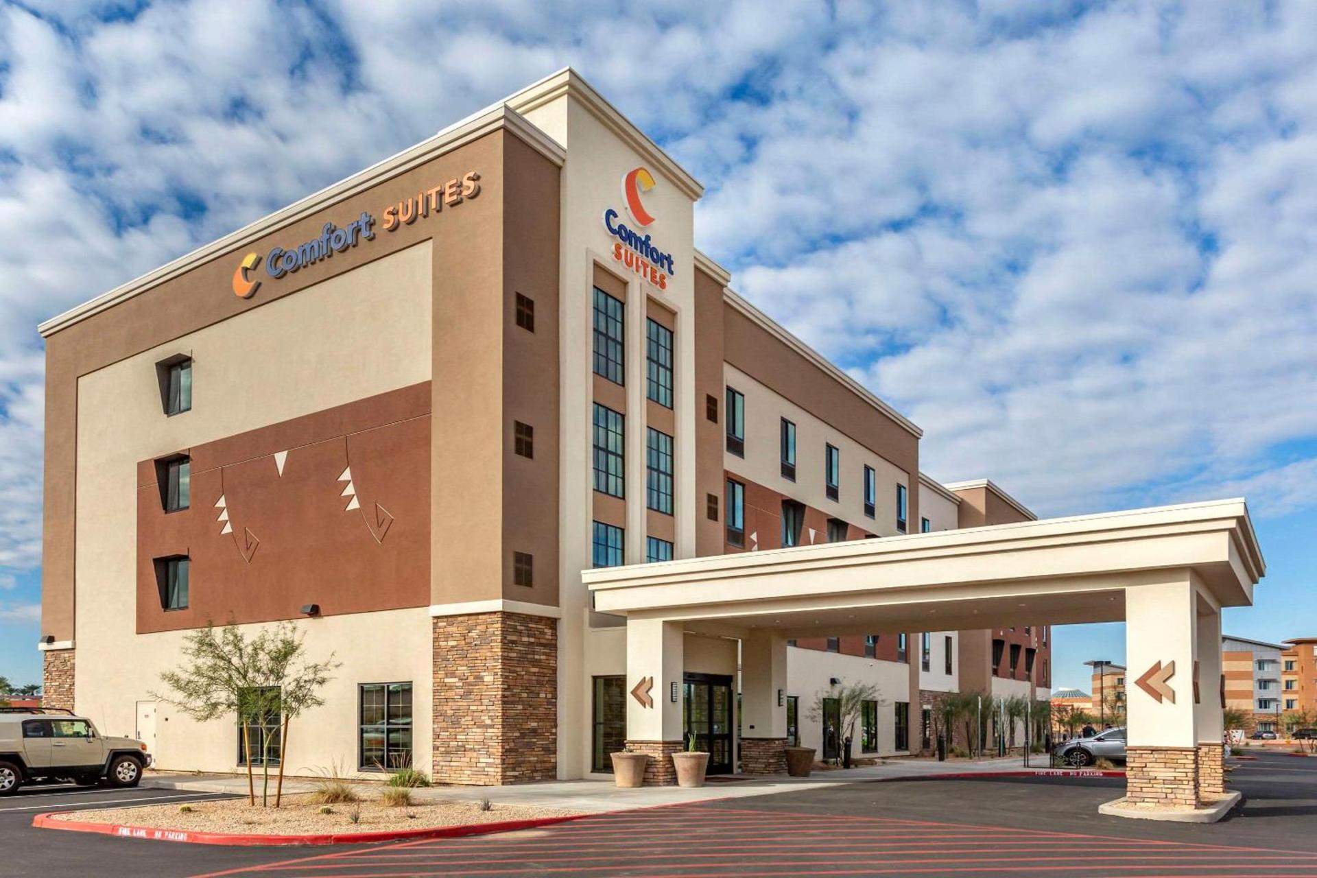 Comfort Suites Scottsdale Talking Stick Entertainment District — hotel in Scottsdale