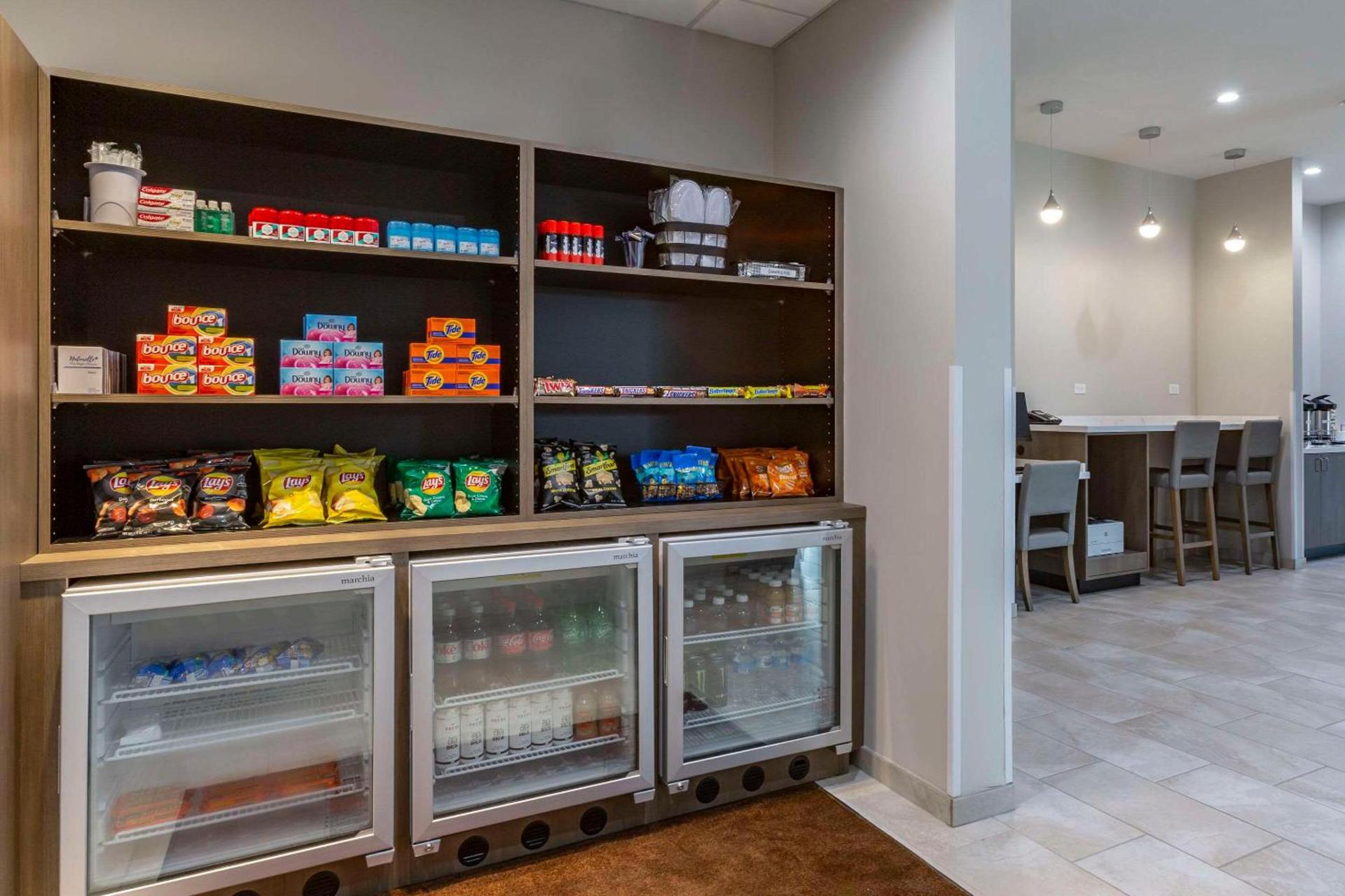 Comfort Suites Scottsdale Talking Stick Entertainment District photo 30