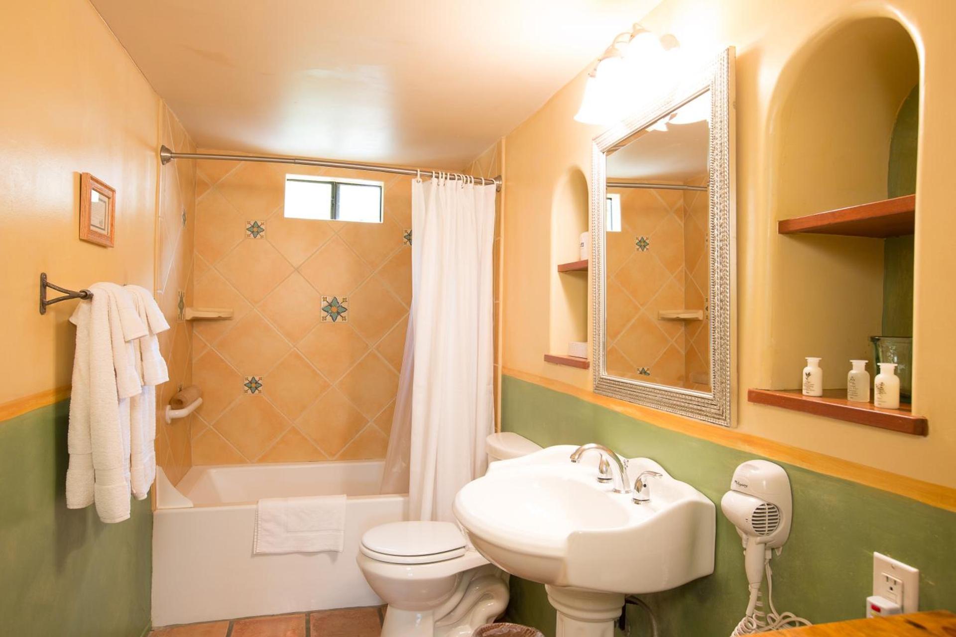 Blue Iguana Inn photo 29