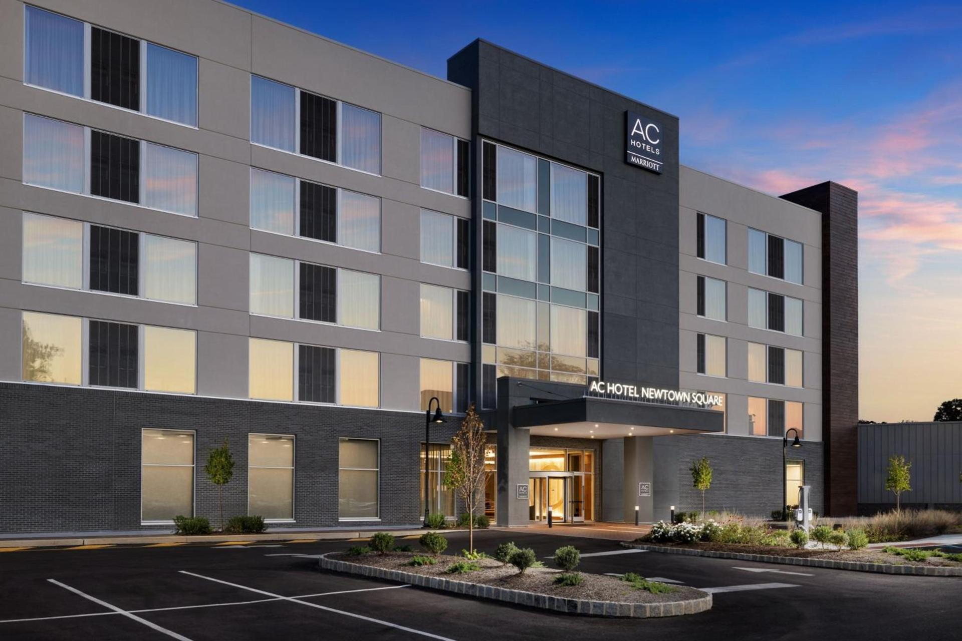 AC Hotel by Marriott Newtown Square photo 3