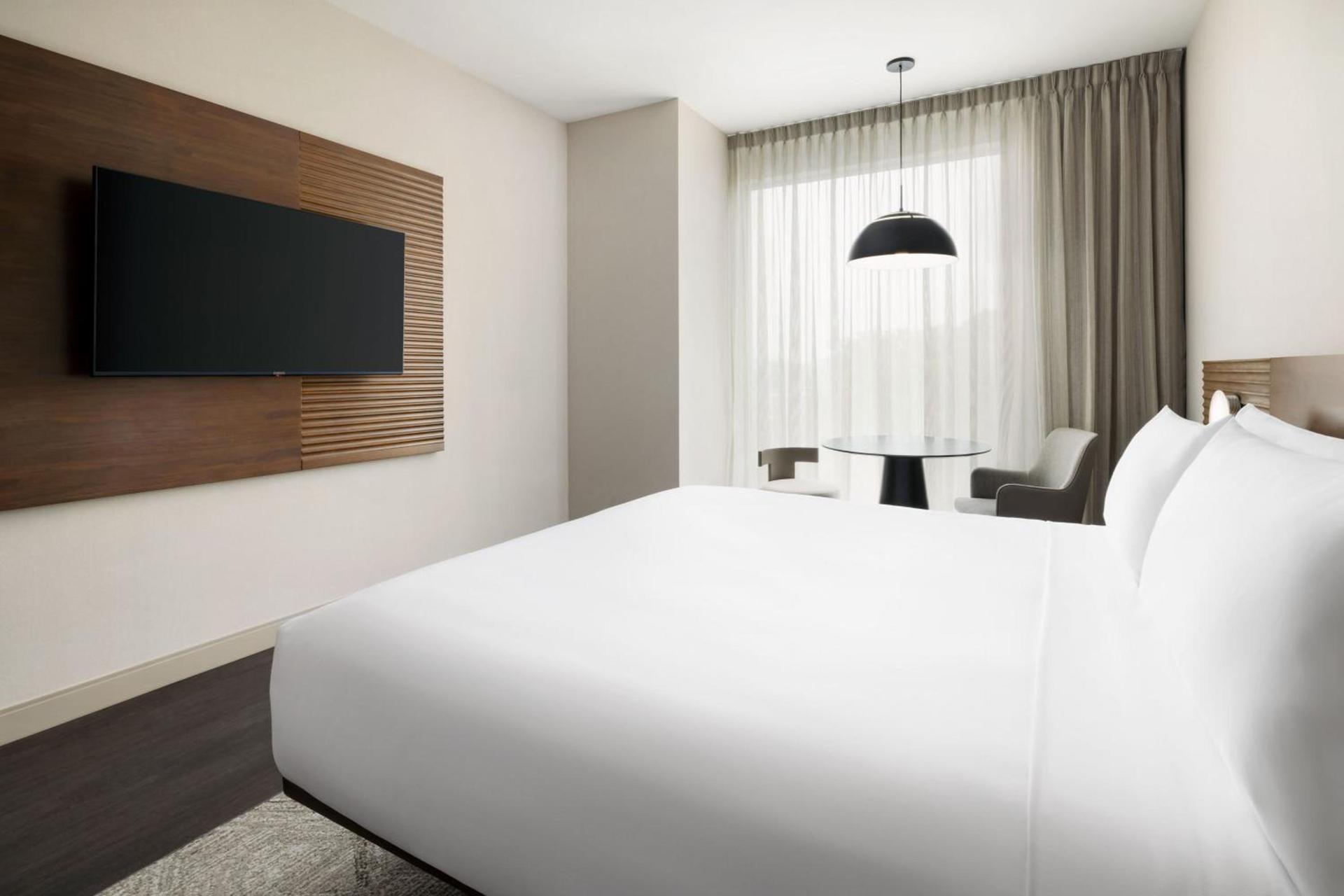 AC Hotel by Marriott Newtown Square photo 9
