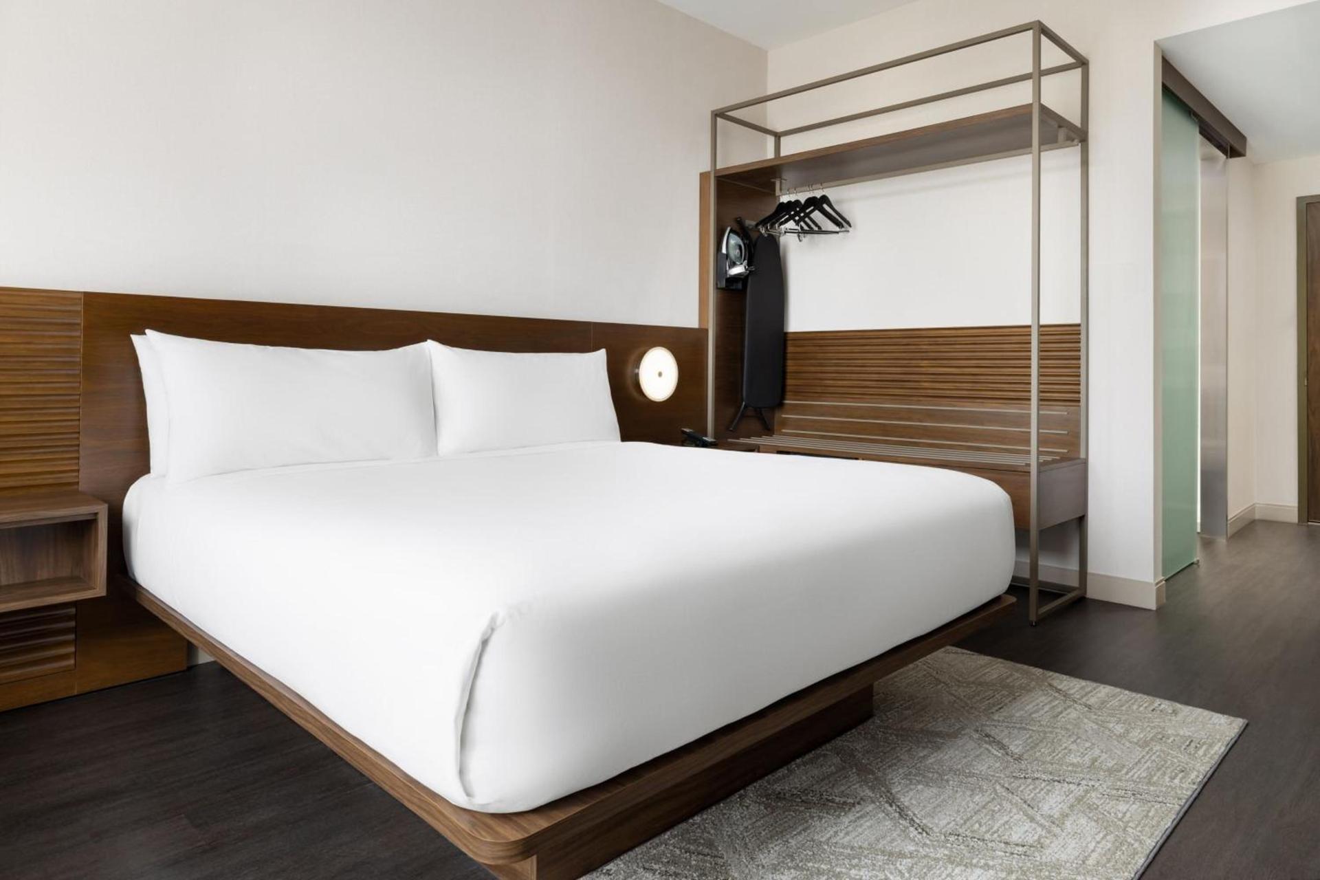 AC Hotel by Marriott Newtown Square photo 10
