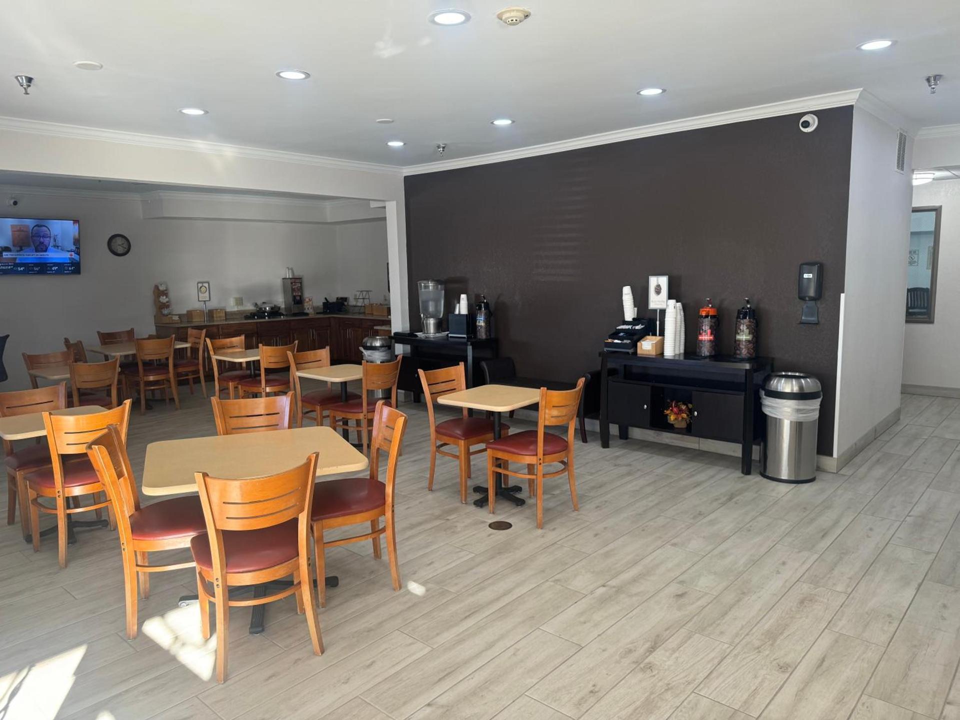 Wingate by Wyndham Sioux City photo 50