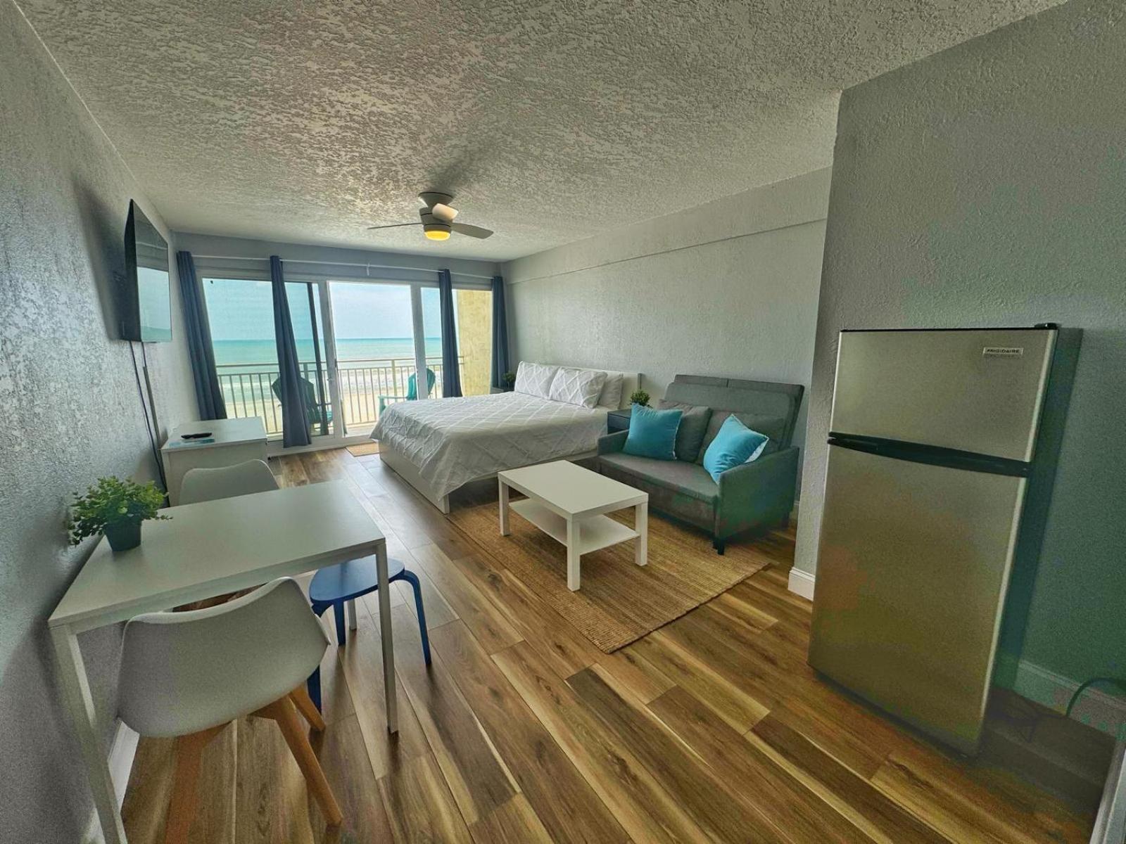 Daytona Inn Studios photo 13