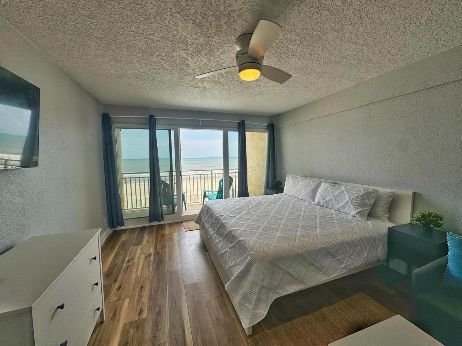 Daytona Inn Studios photo 14
