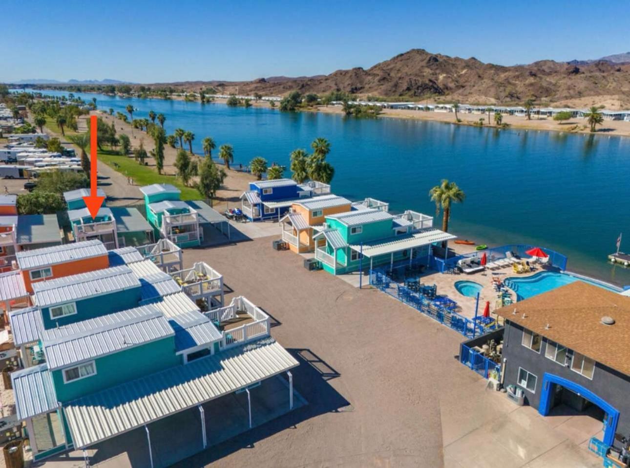 Motorboat Inn — hotel in Parker