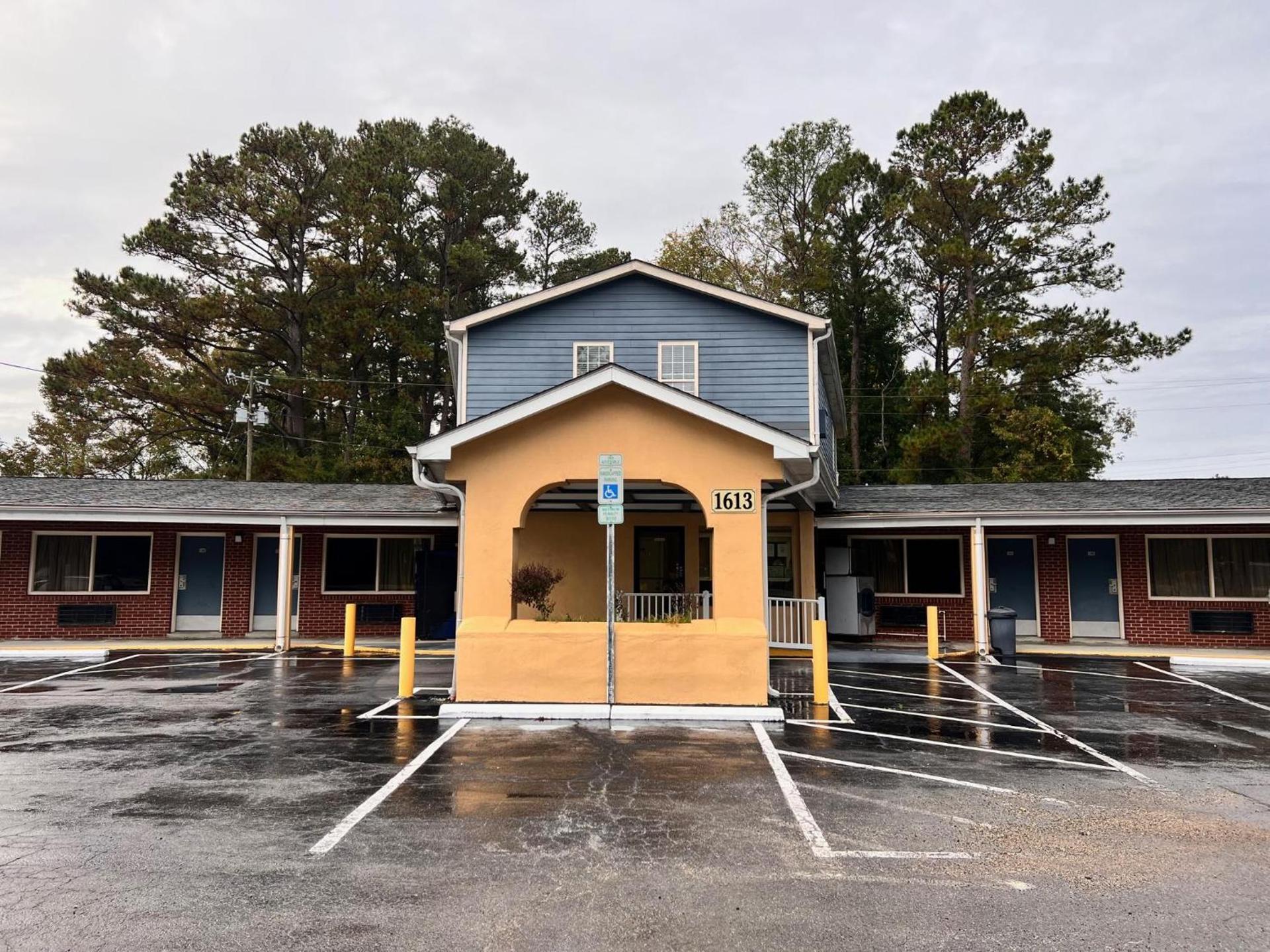 Budget Inn Jacksonville photo 4