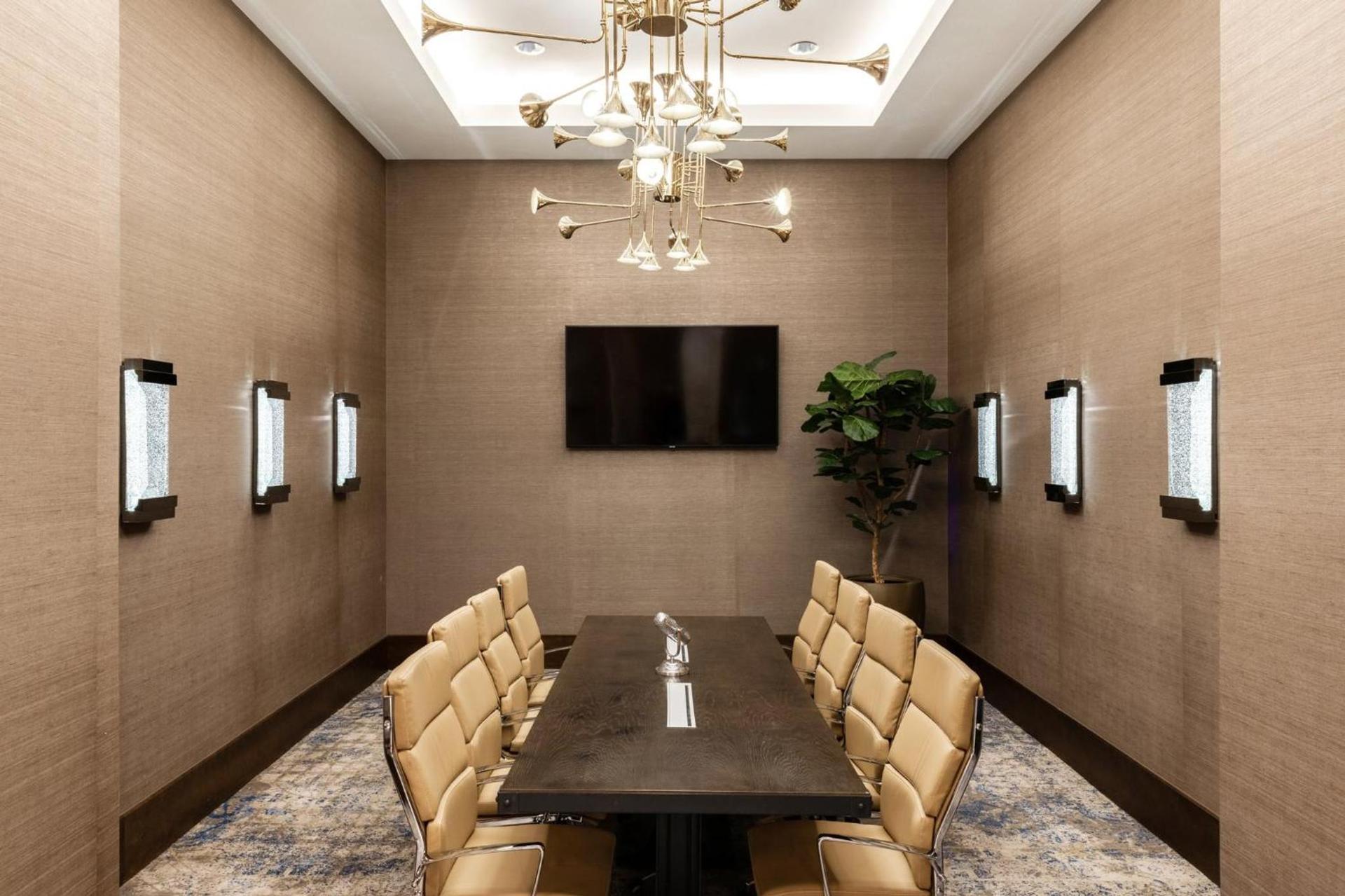 Holiday Inn & Suites Nashville Downtown - Broadway by IHG photo 70