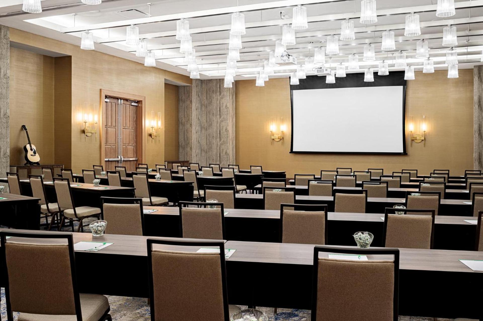 Holiday Inn & Suites Nashville Downtown - Broadway by IHG photo 65