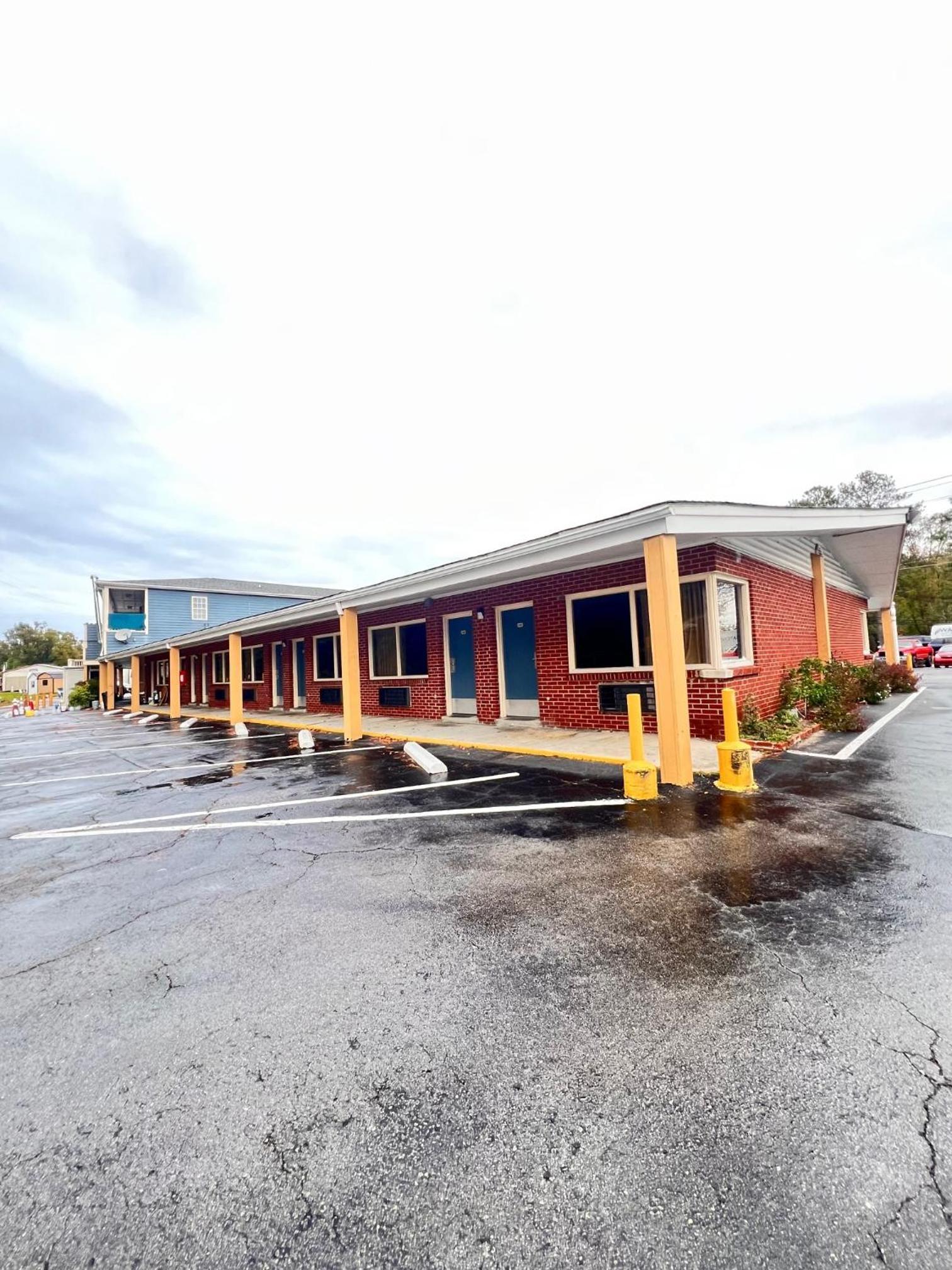Budget Inn Jacksonville photo 19