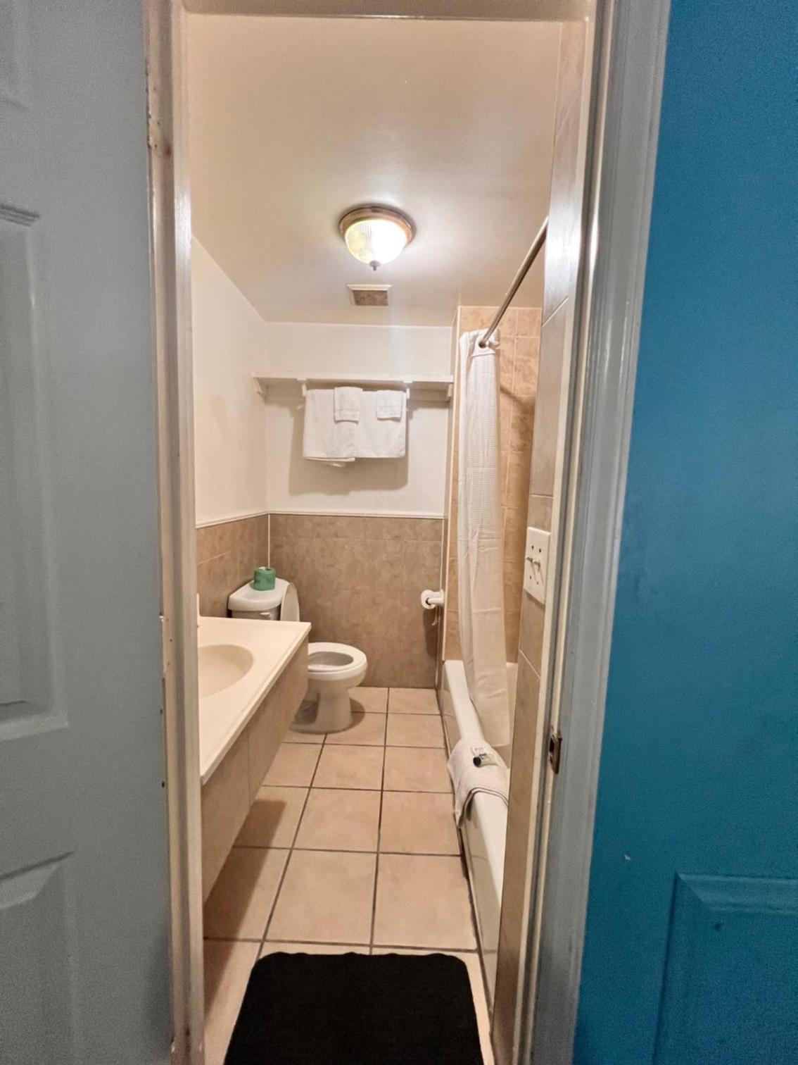 Budget Inn Jacksonville photo 25