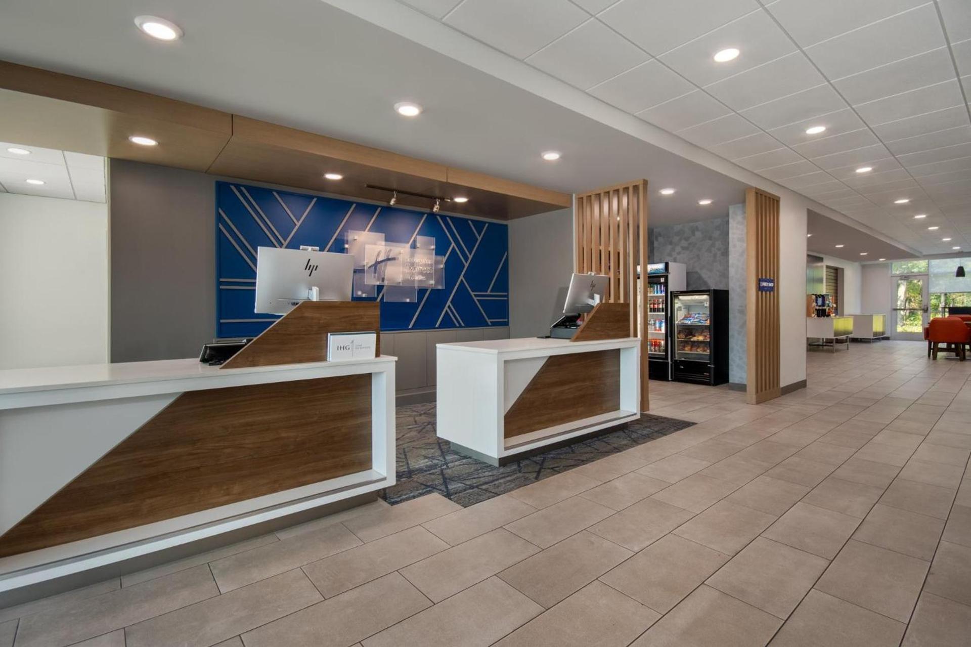 Holiday Inn Express & Suites Muskegon - Grand Haven by IHG photo 36