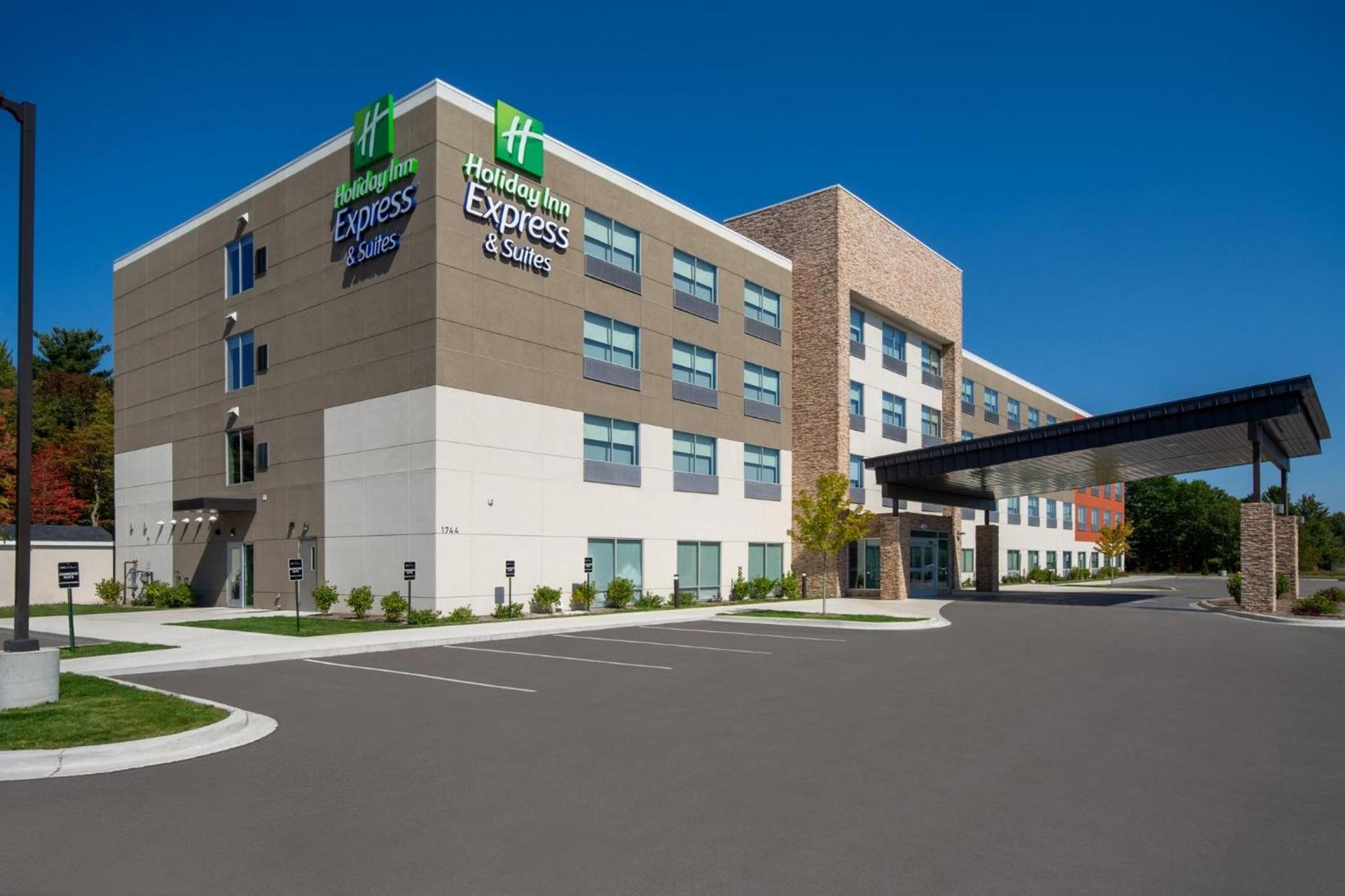 Holiday Inn Express & Suites Muskegon - Grand Haven by IHG photo 42