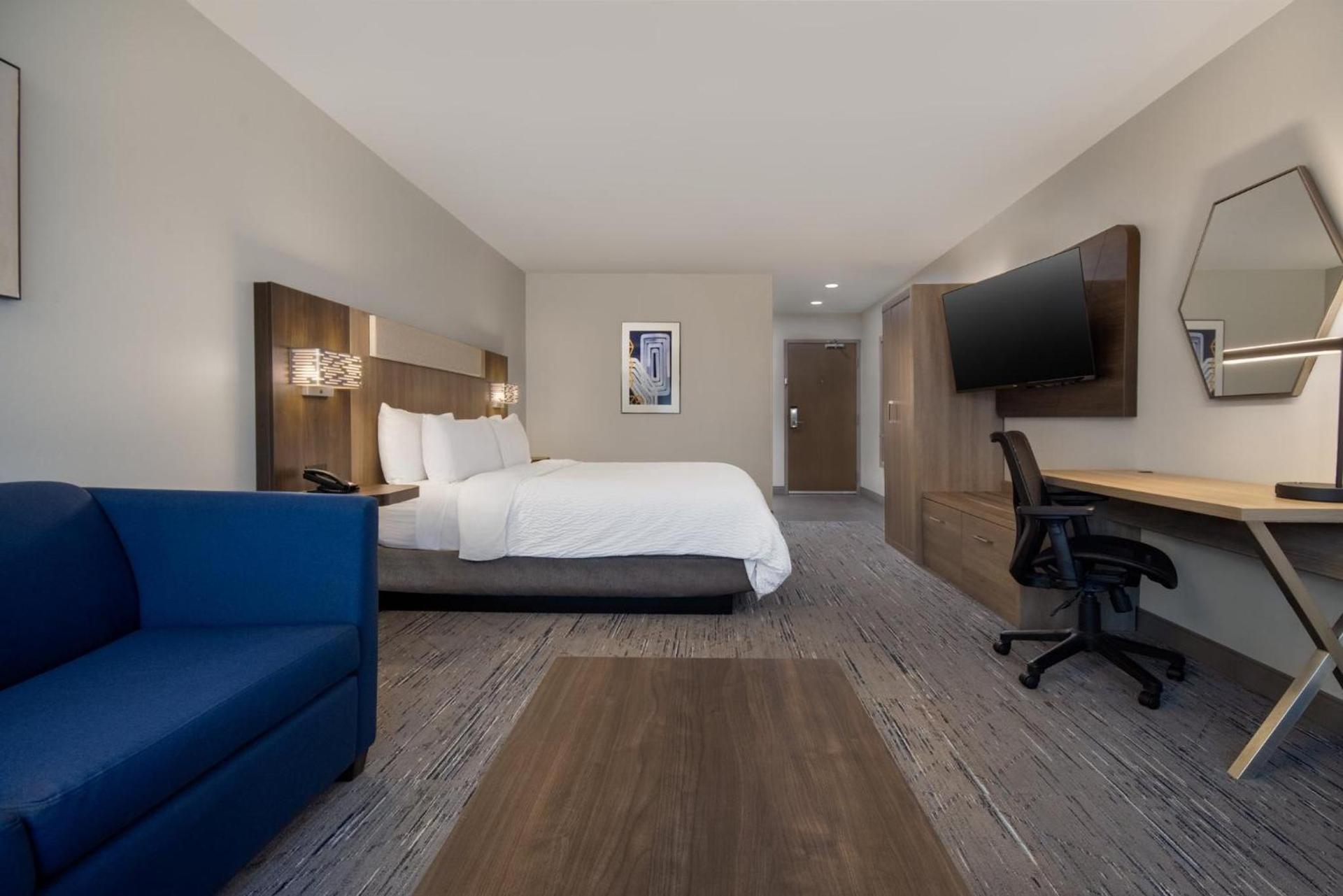 Holiday Inn Express & Suites Muskegon - Grand Haven by IHG photo 47