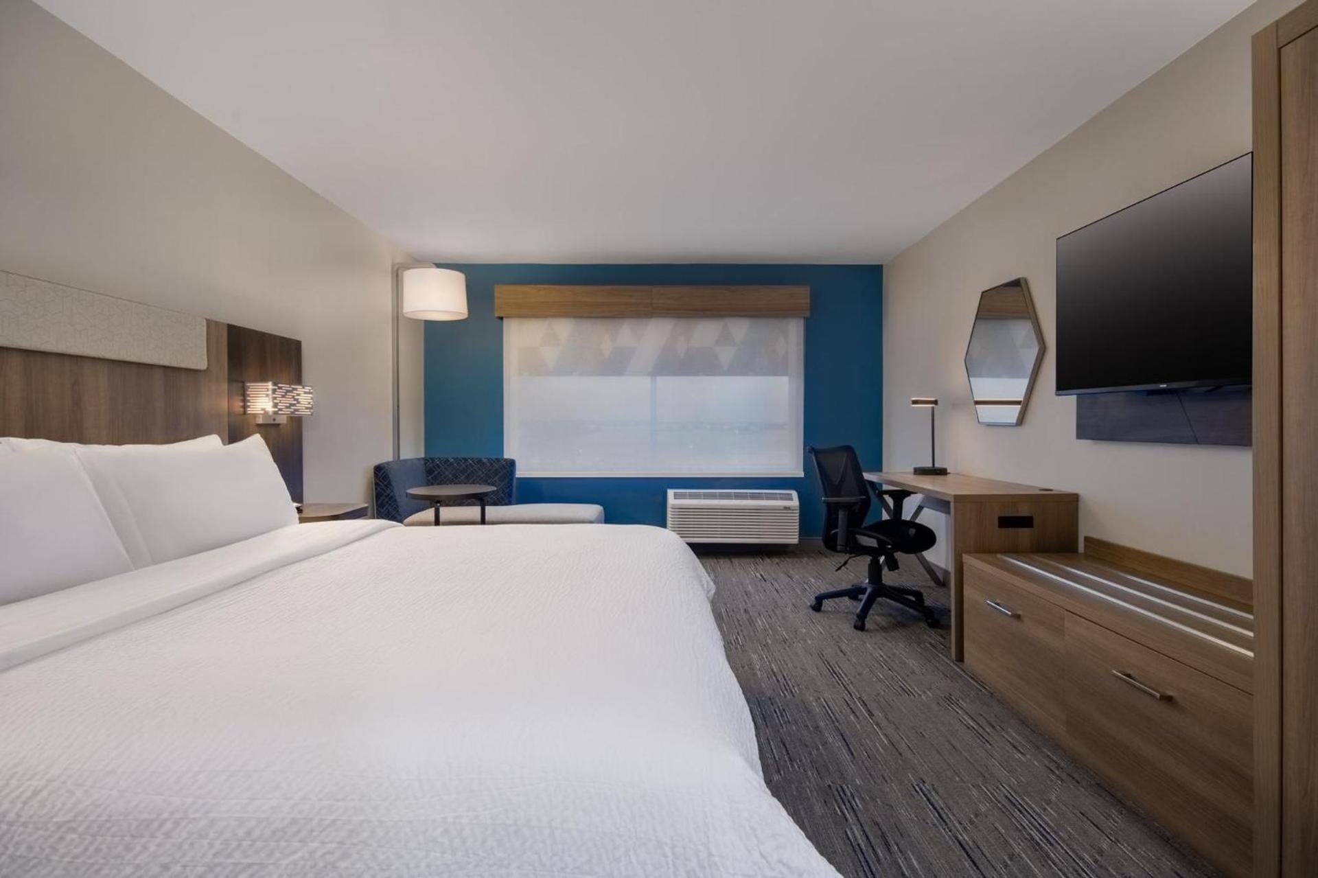 Holiday Inn Express & Suites Muskegon - Grand Haven by IHG photo 53