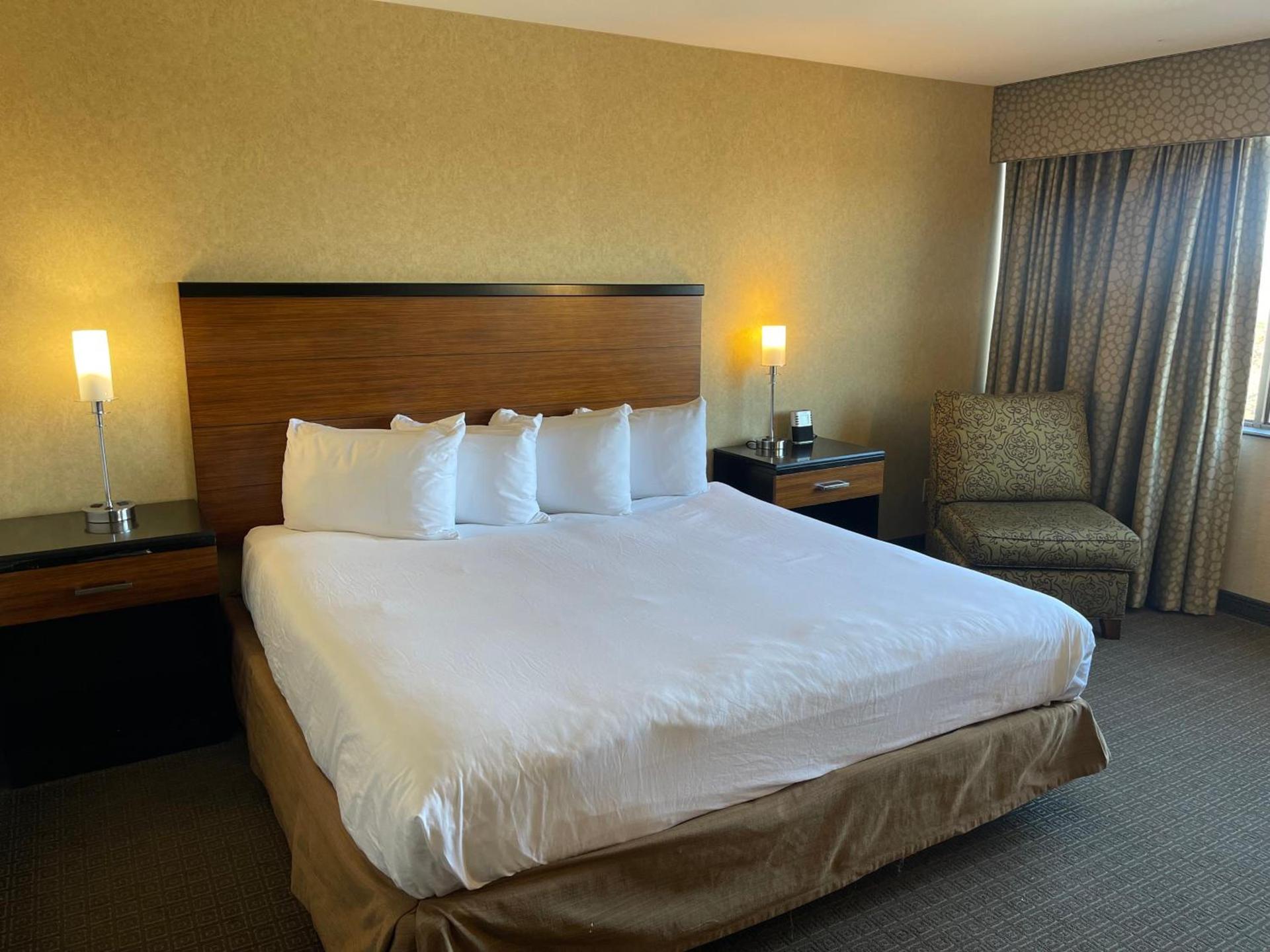Quality Hotel Philadelphia Airport photo 26