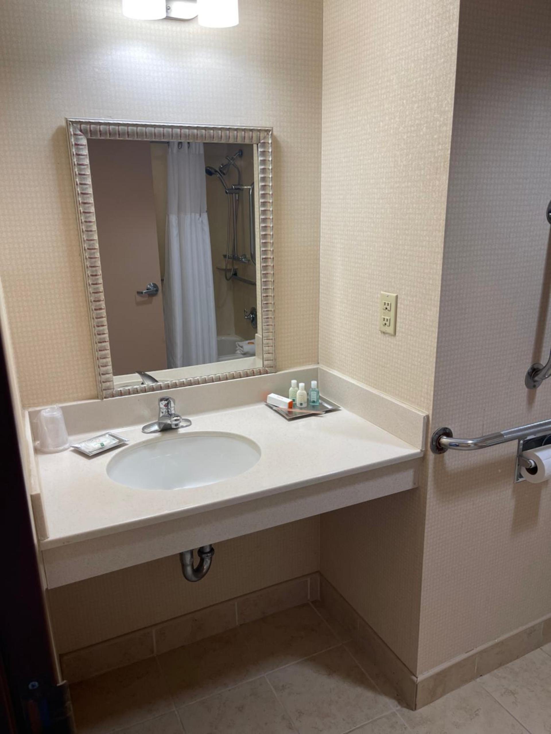 Quality Hotel Philadelphia Airport photo 33
