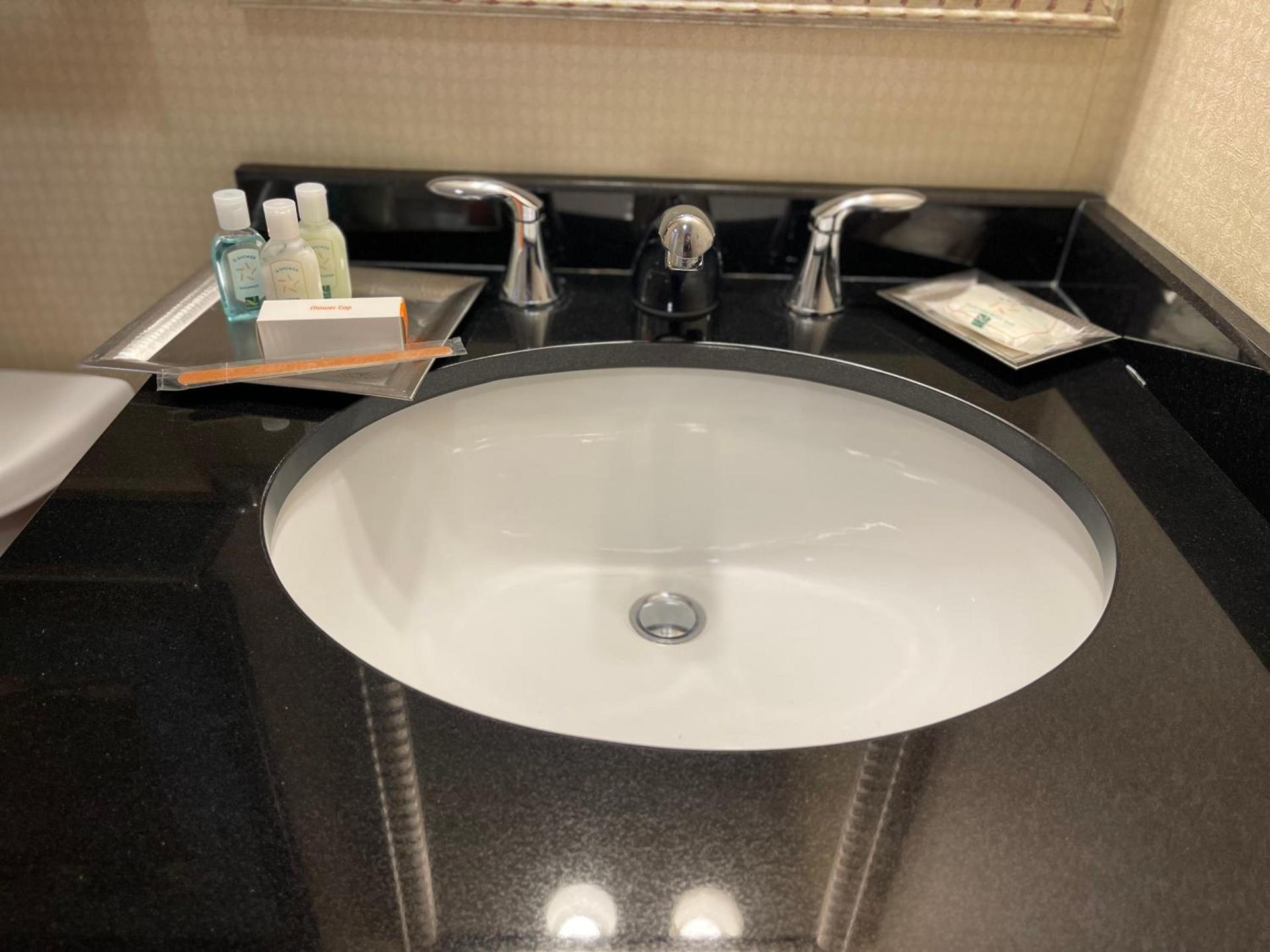 Quality Hotel Philadelphia Airport photo 29
