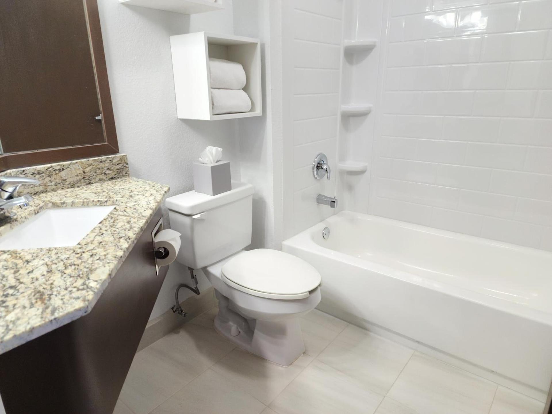 Quality Inn & Suites Denver International Airport photo 38