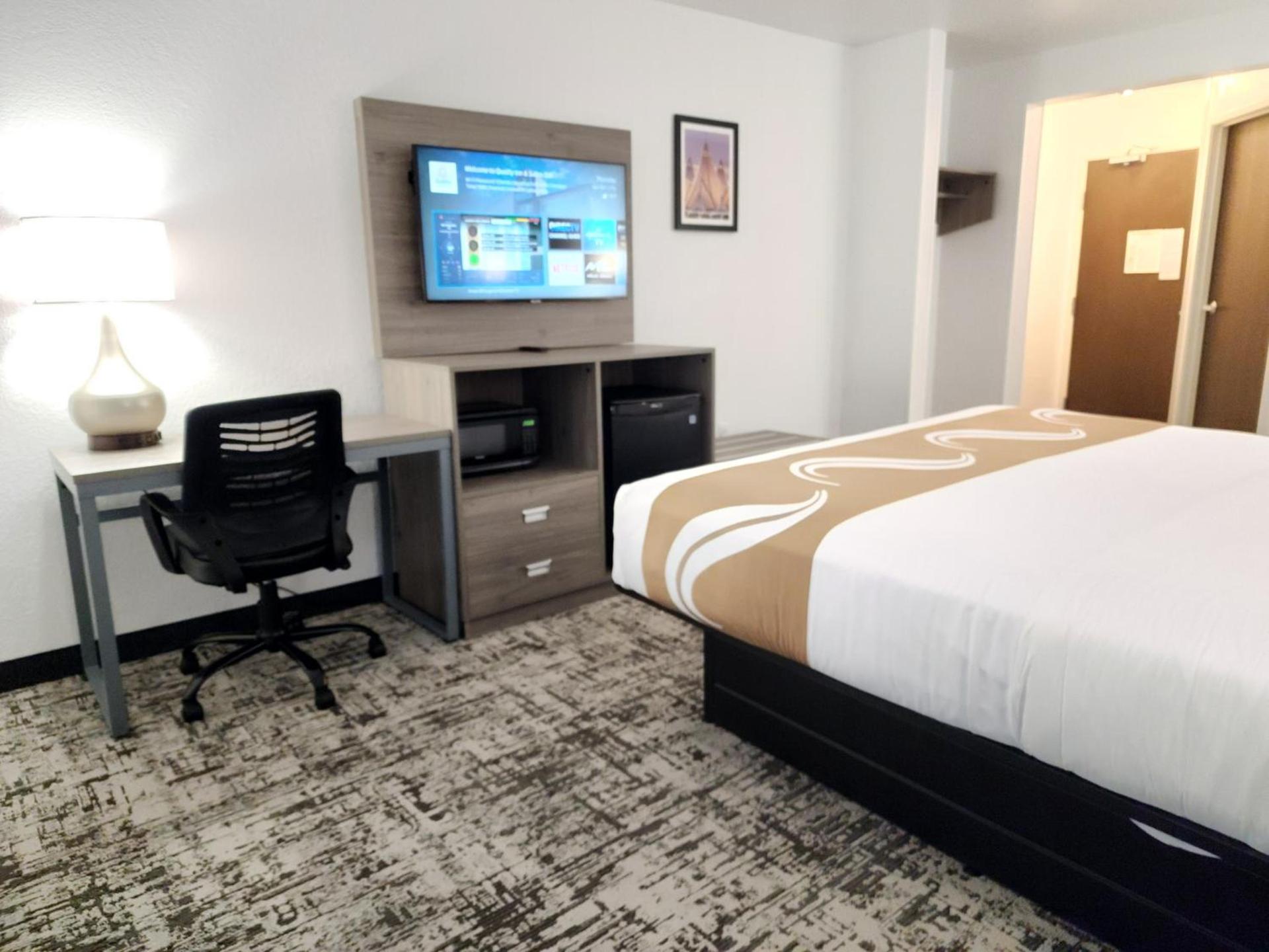 Quality Inn & Suites Denver International Airport photo 43