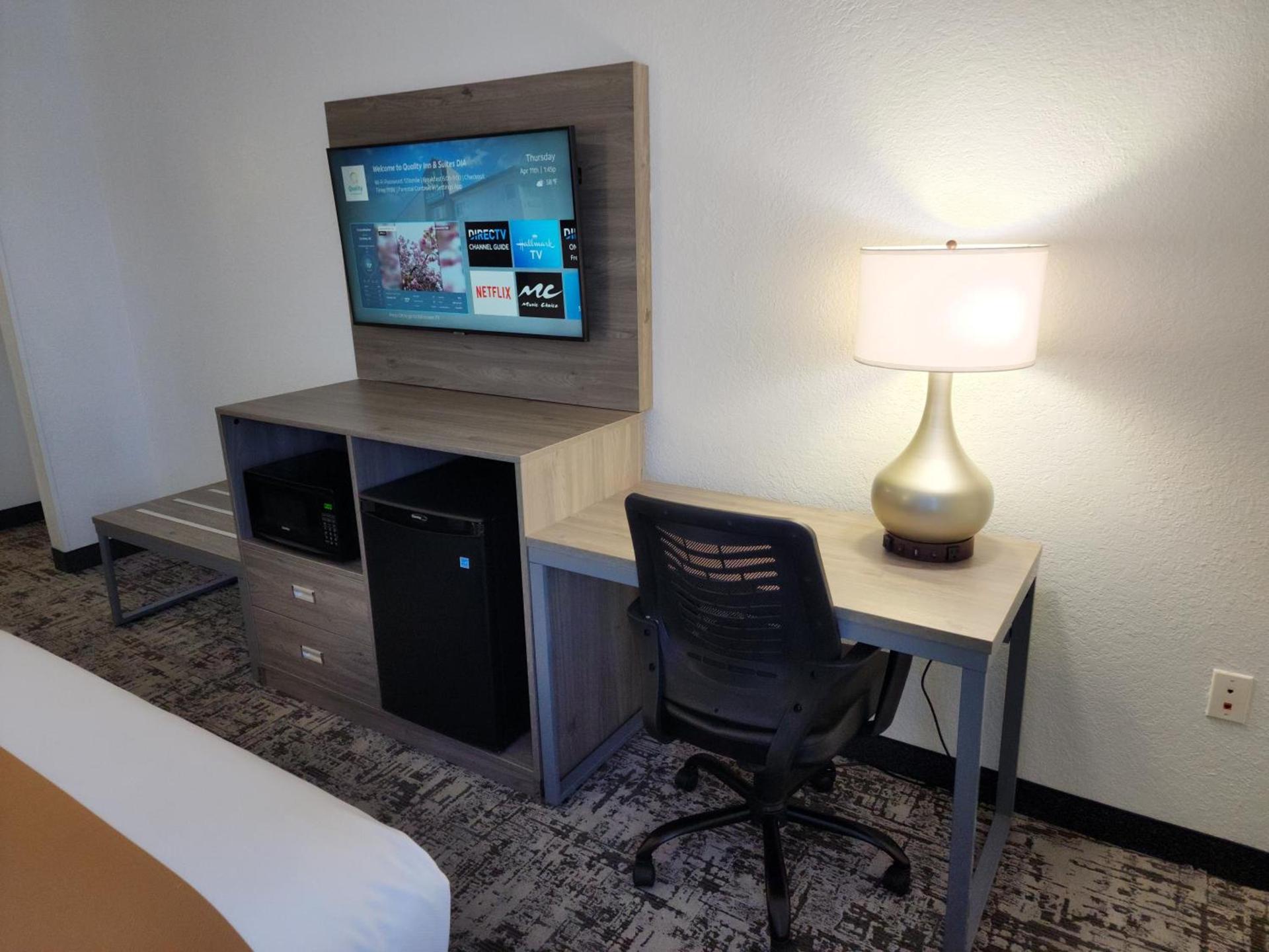Quality Inn & Suites Denver International Airport photo 54