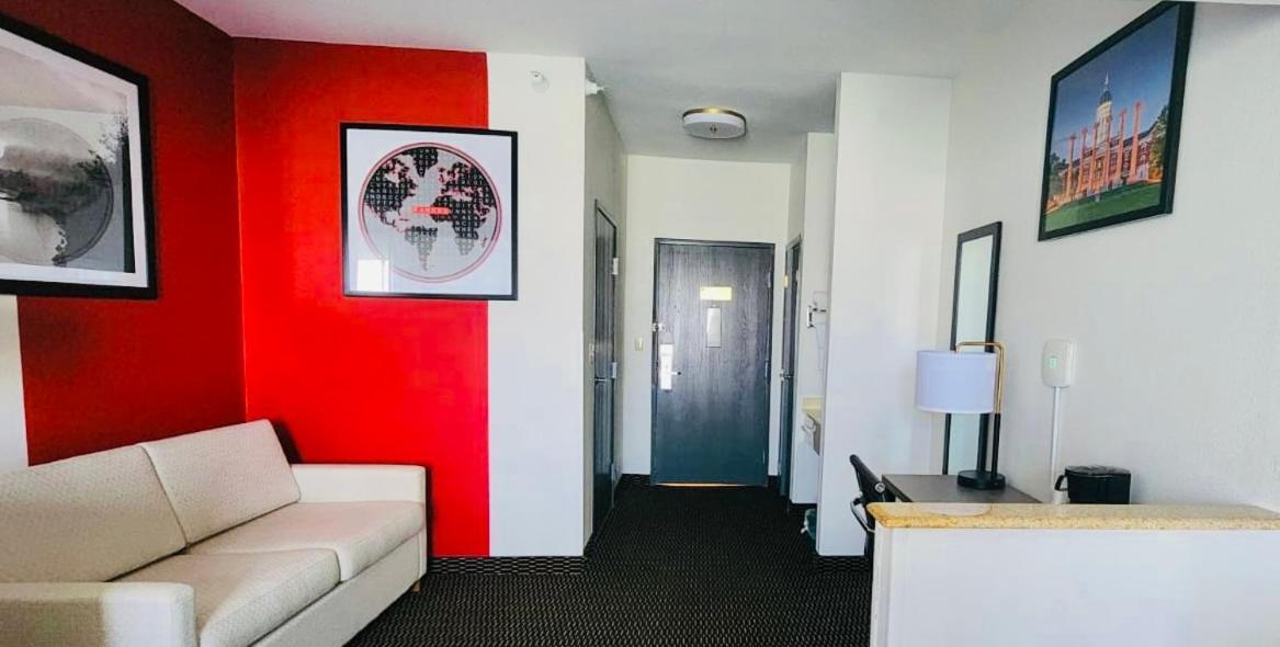 Ramada by Wyndham Columbia photo 50