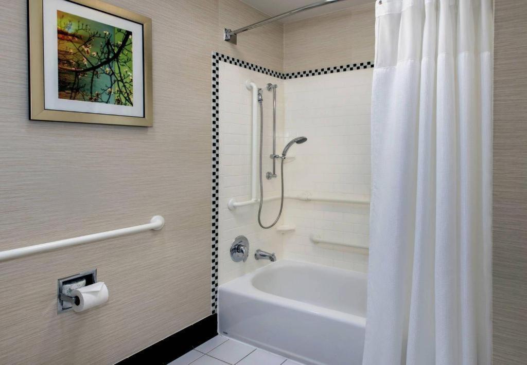Fairfield Inn & Suites Baltimore Downtown/Inner Harbor photo 6
