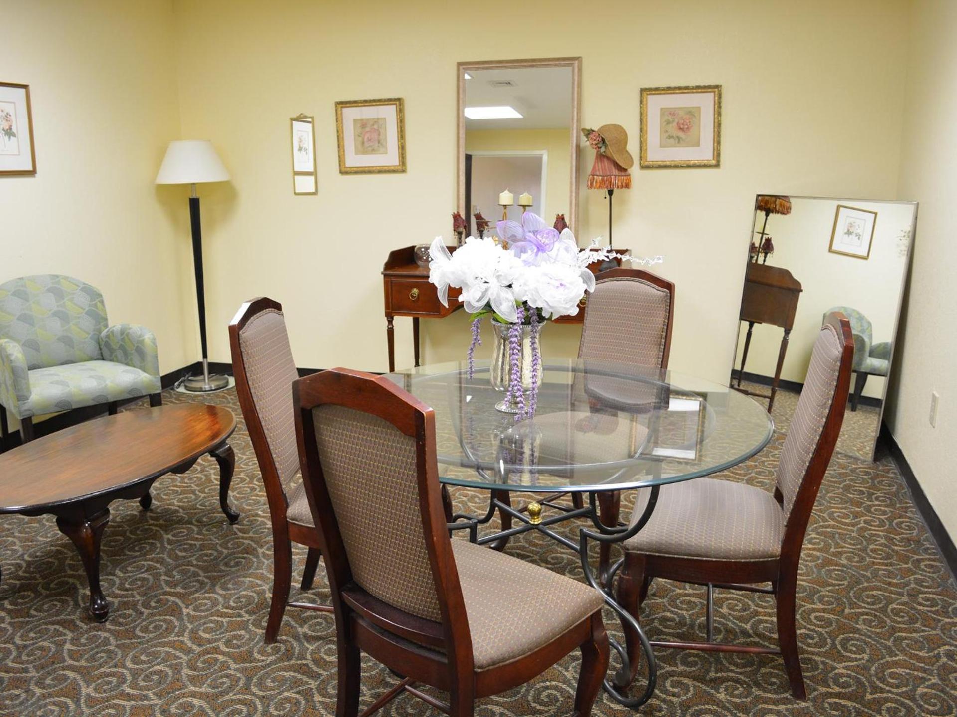 Baymont by Wyndham East Windsor Bradley Airport photo 6