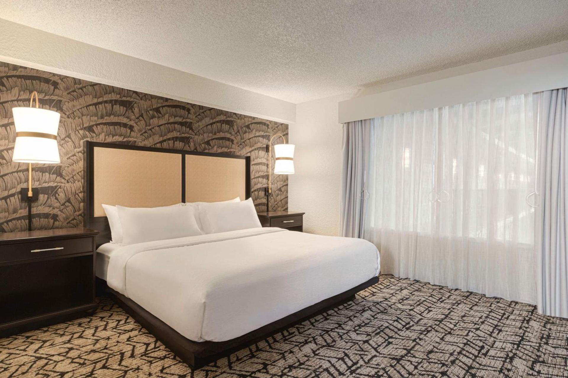 Embassy Suites by Hilton Fort Lauderdale 17th Street photo 17