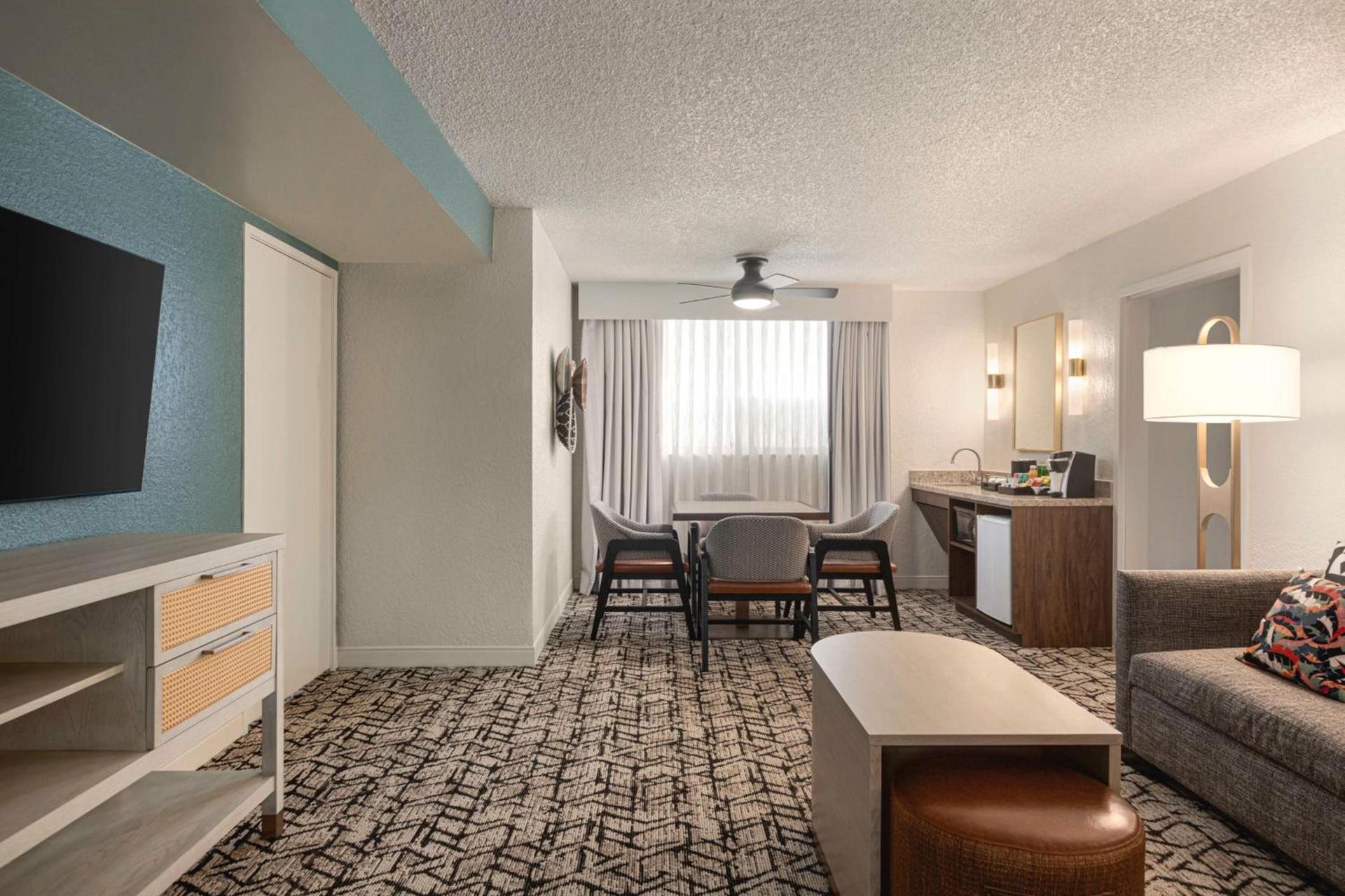 Embassy Suites by Hilton Fort Lauderdale 17th Street photo 34