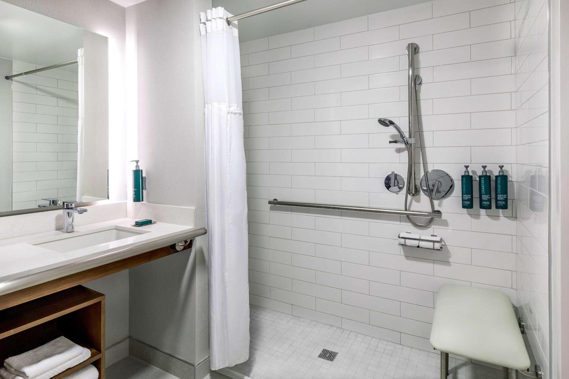 DoubleTree by Hilton Boston/Westborough photo 21